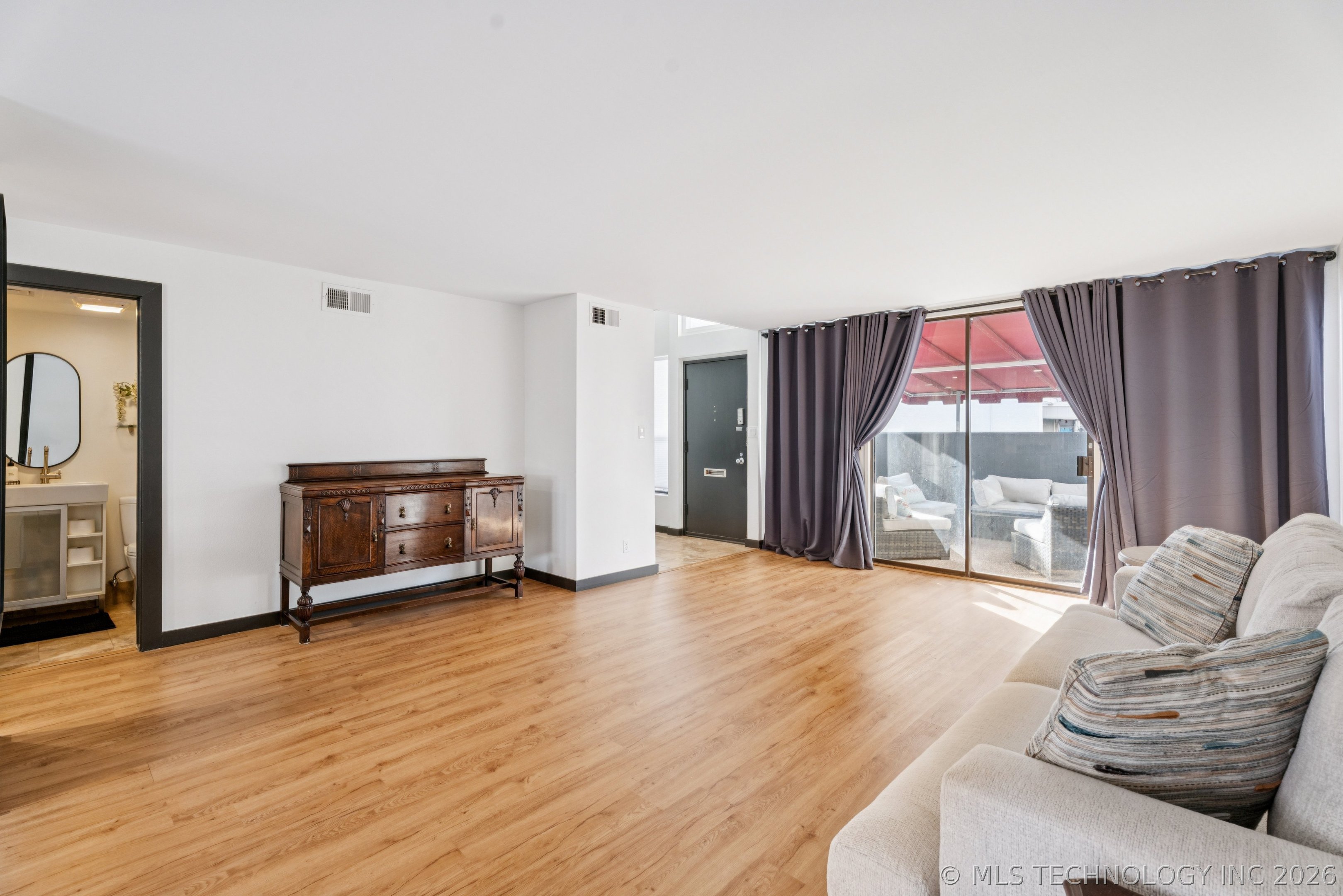 410 W 7th Street 244