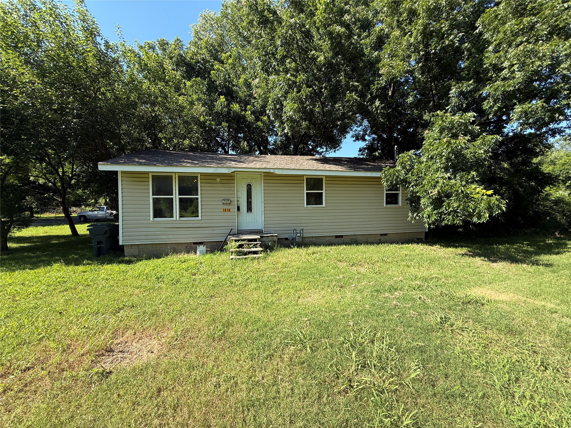 1818 W Martin Luther King Street