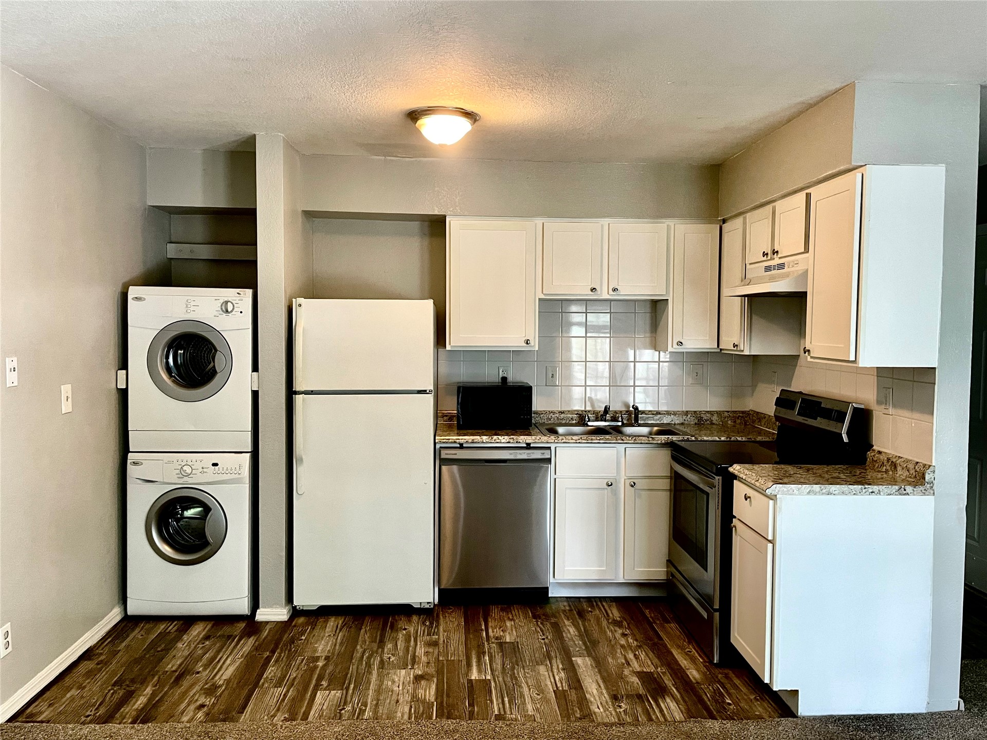 6663 Victor Street H304
