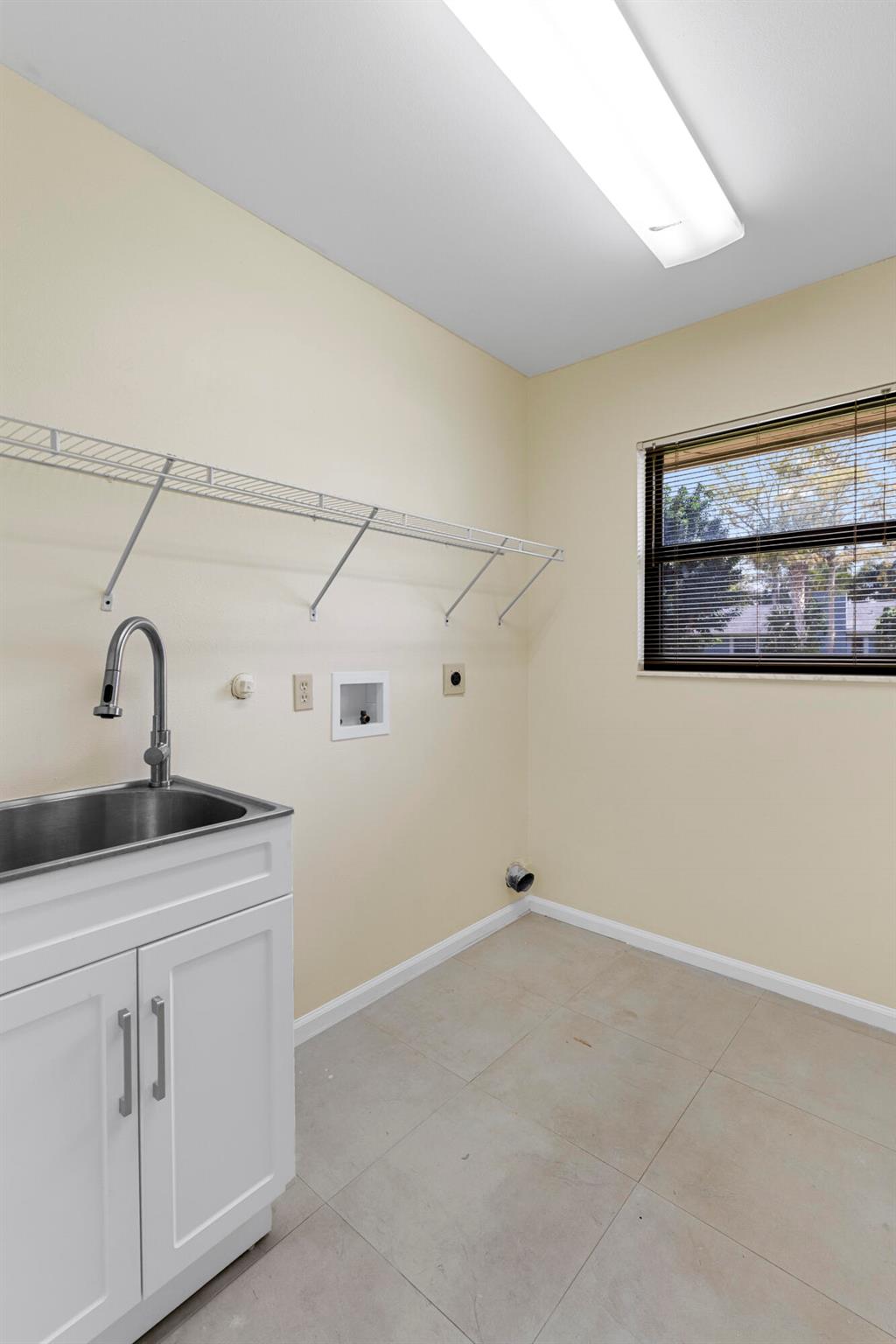 13868 Ishnala Circle