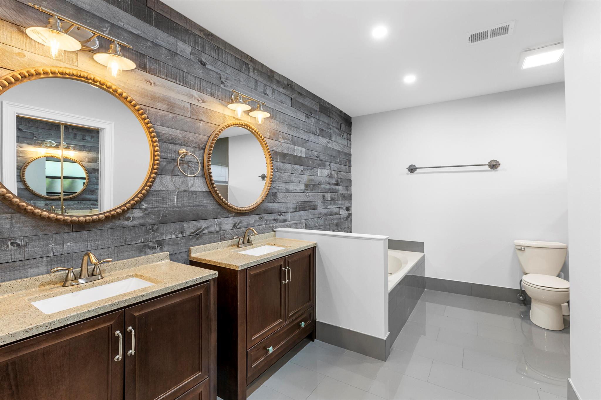 13868 Ishnala Circle