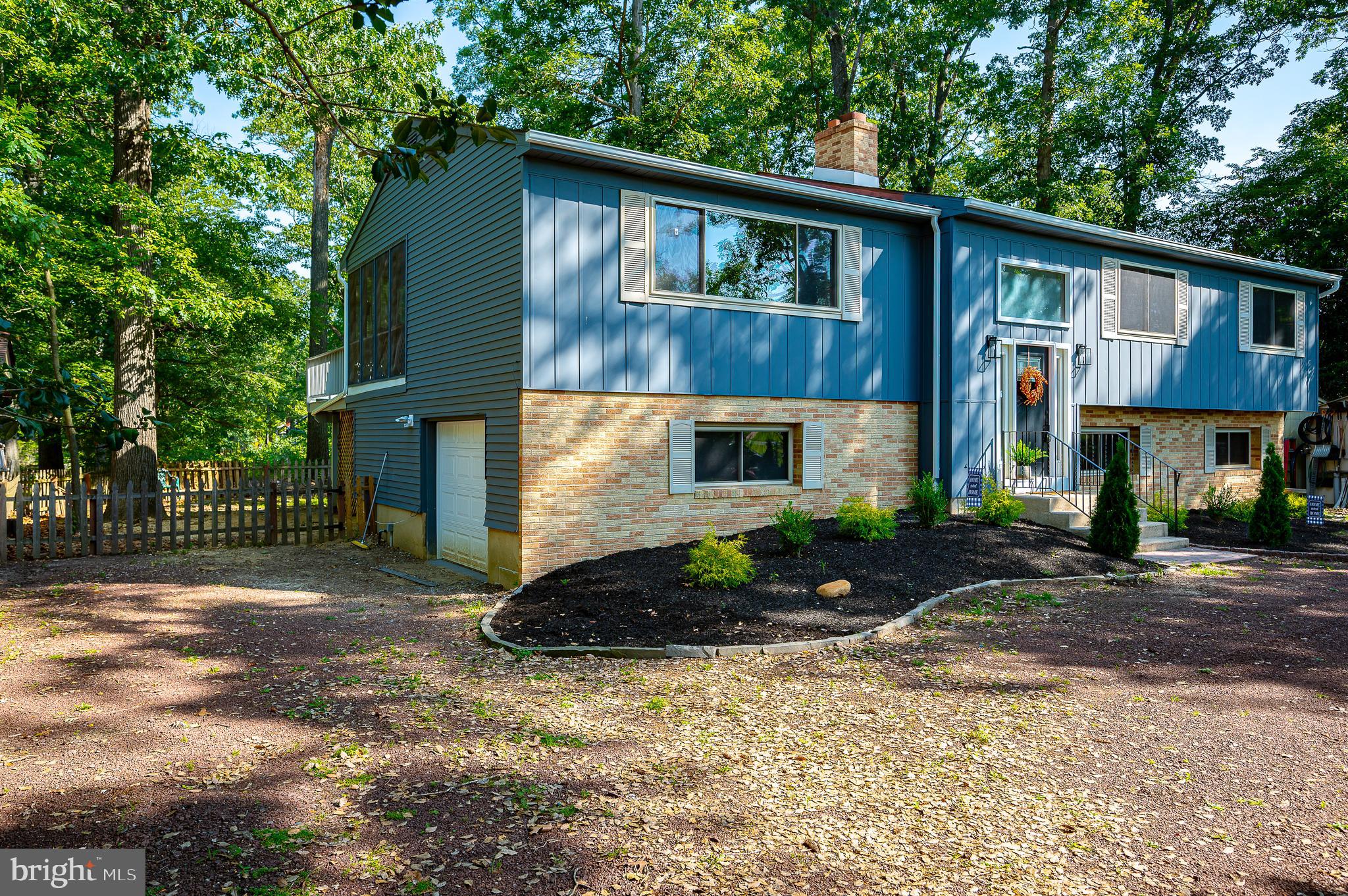 4 Grove Rd