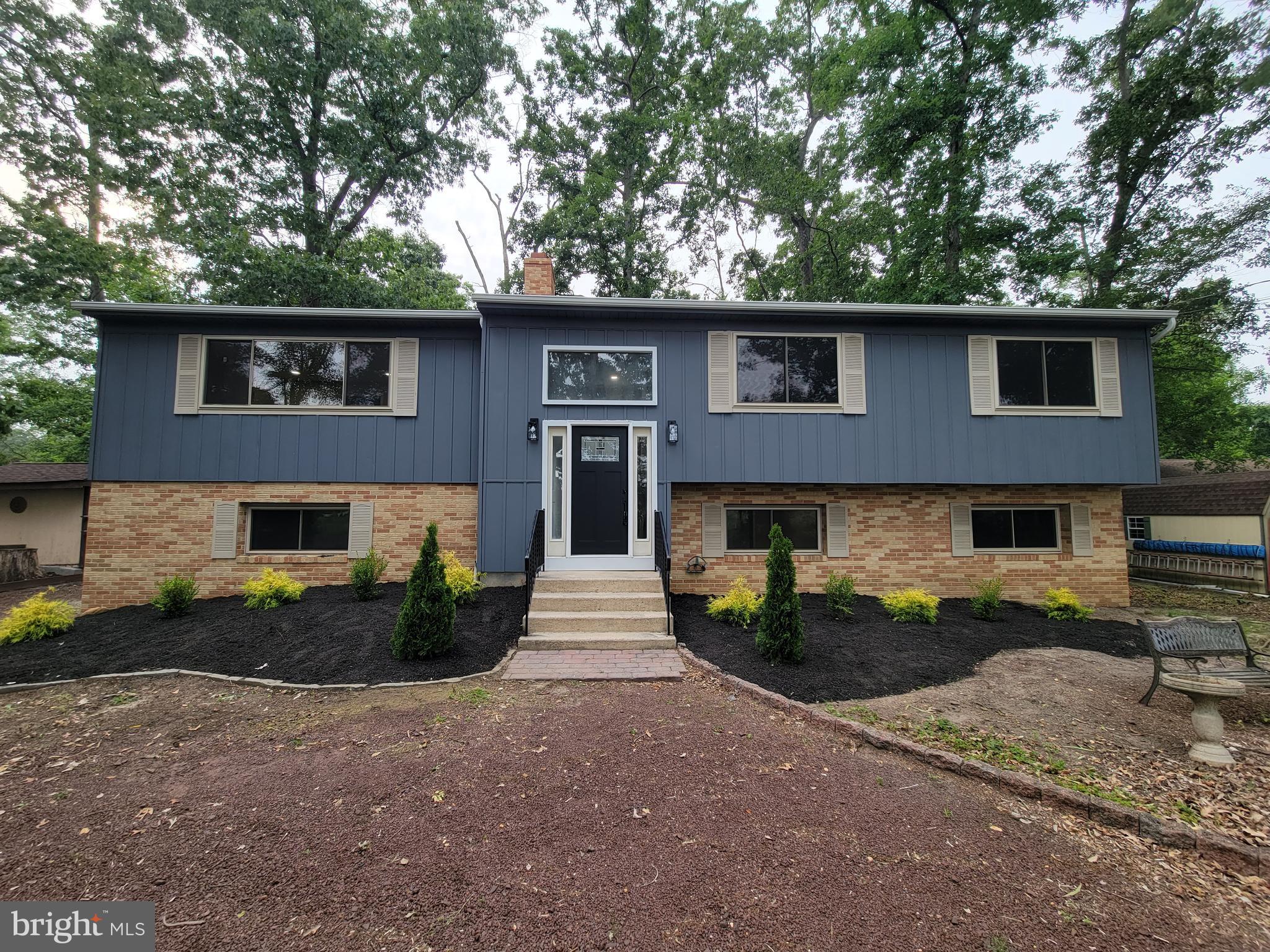 4 Grove Rd