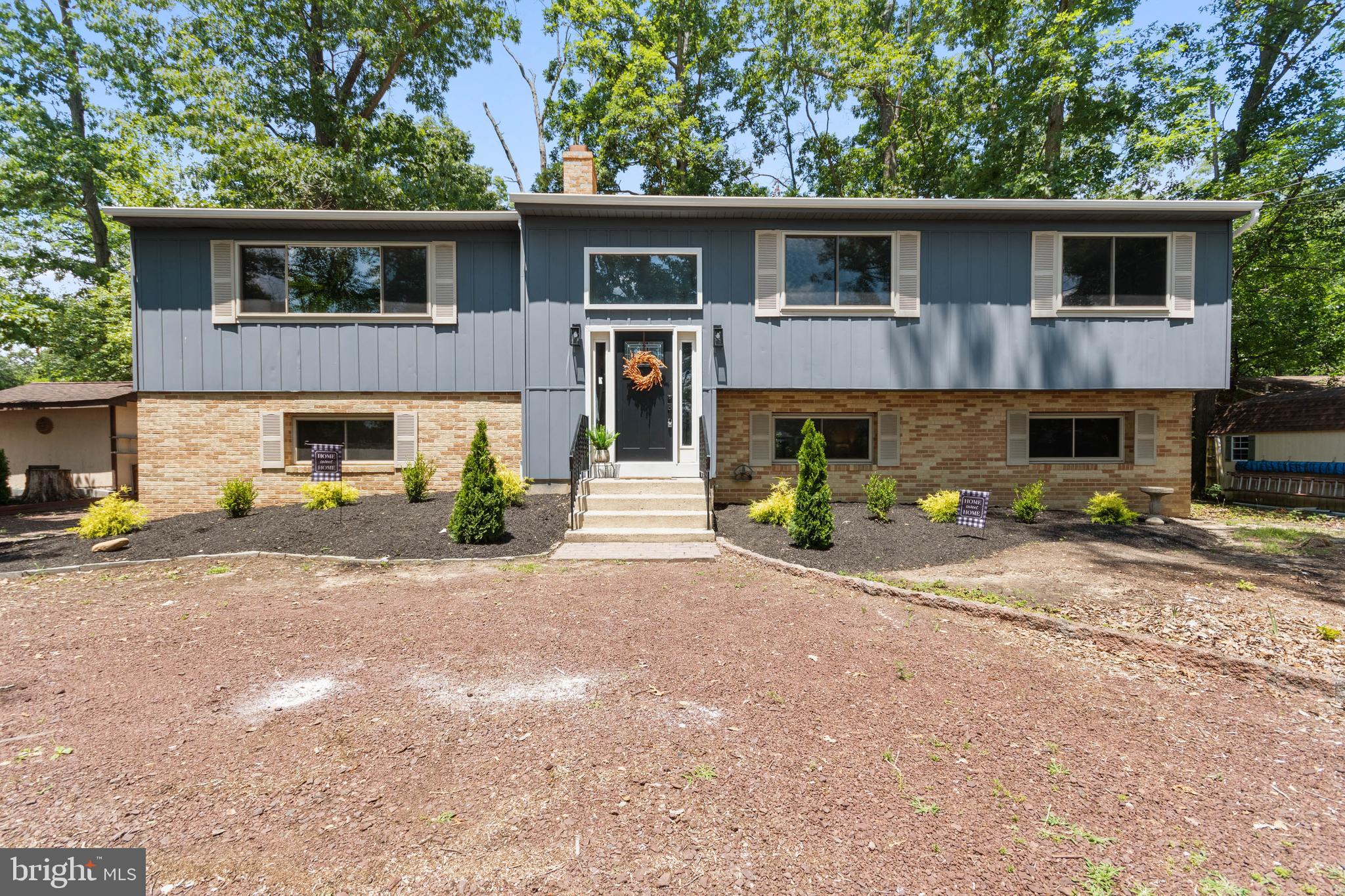 4 Grove Rd