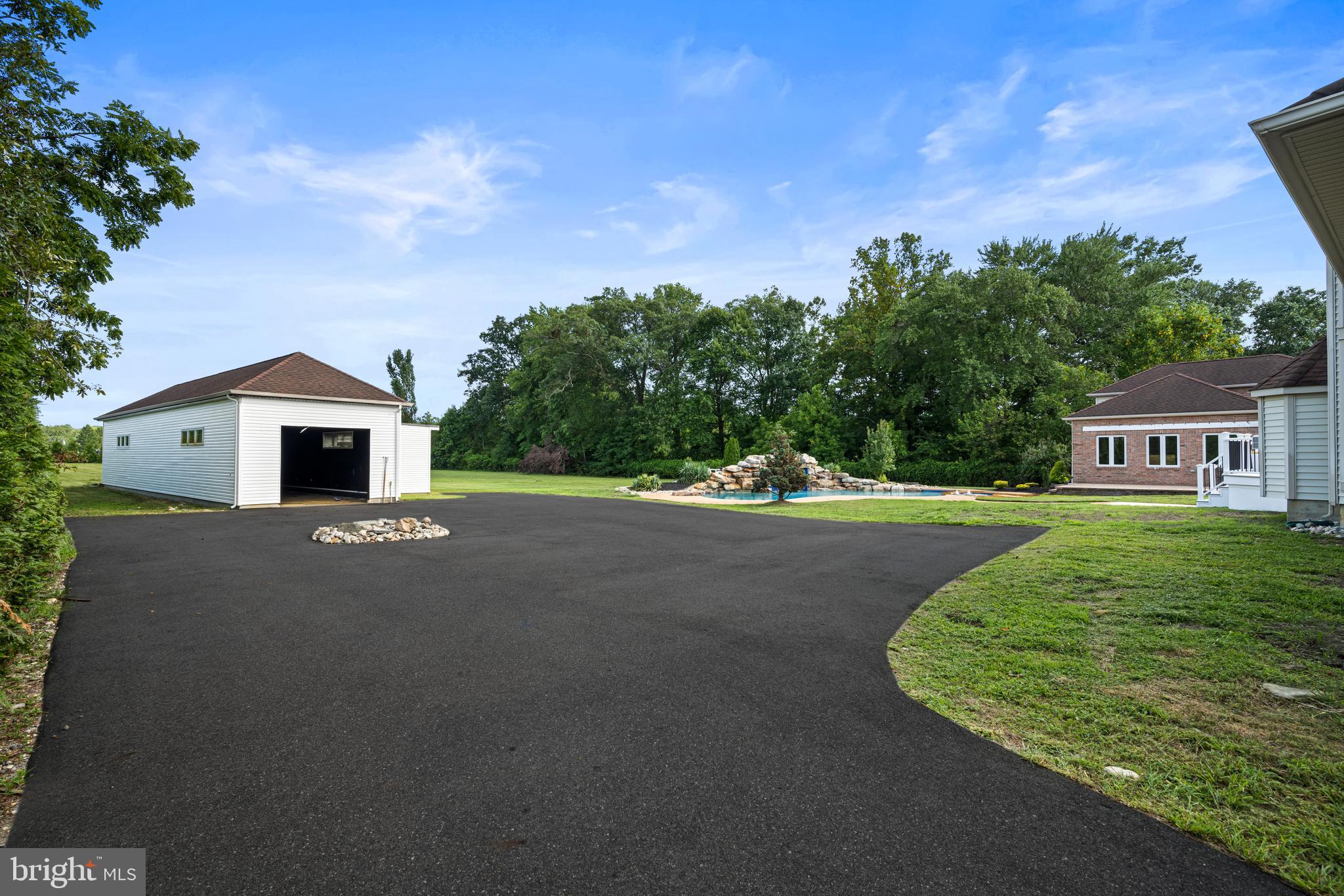 120 Fox Chase Ct