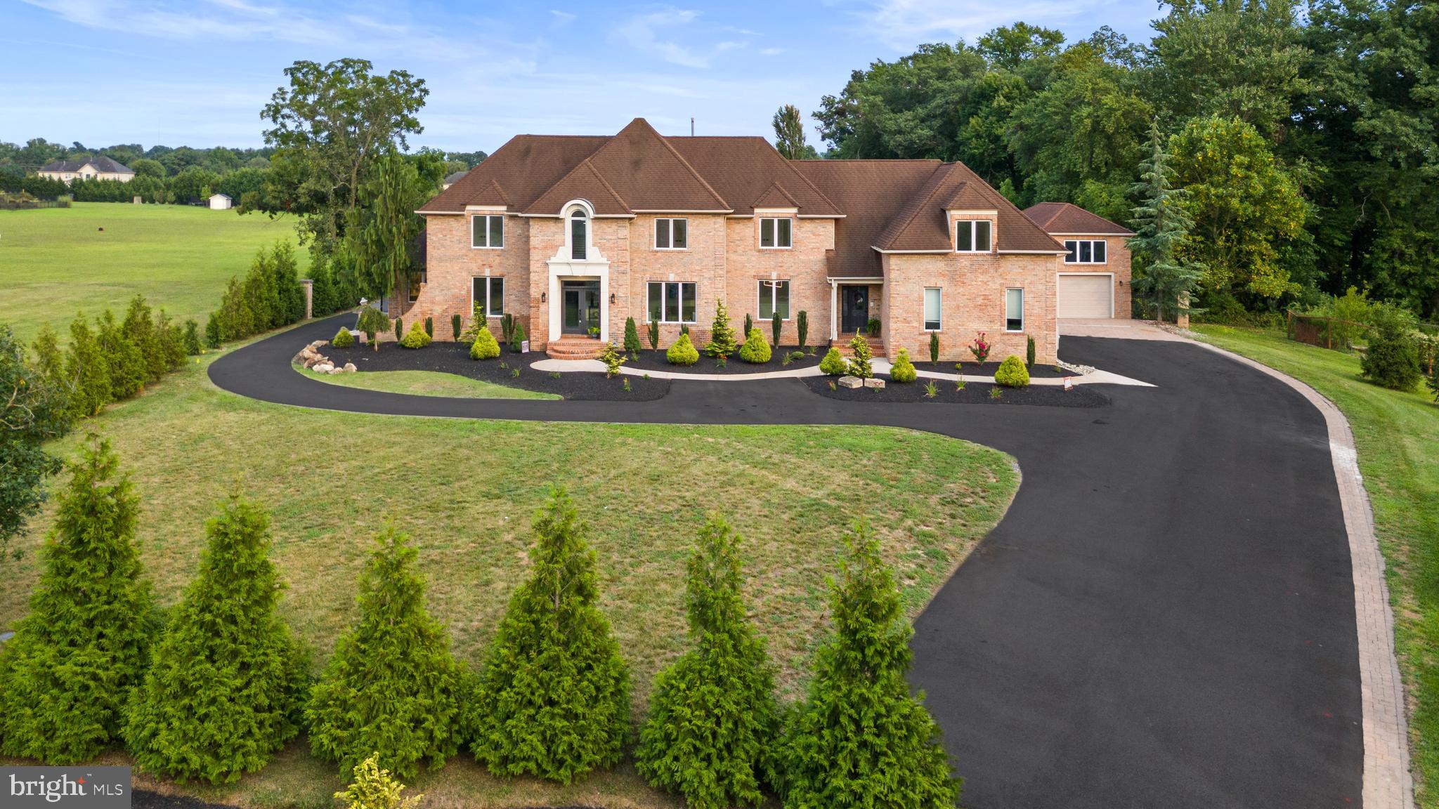 120 Fox Chase Ct