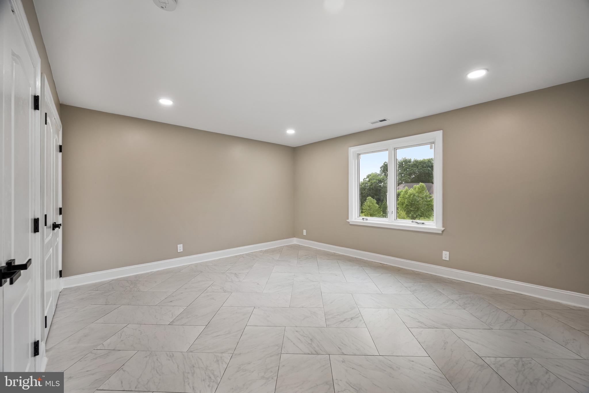 120 Fox Chase Ct
