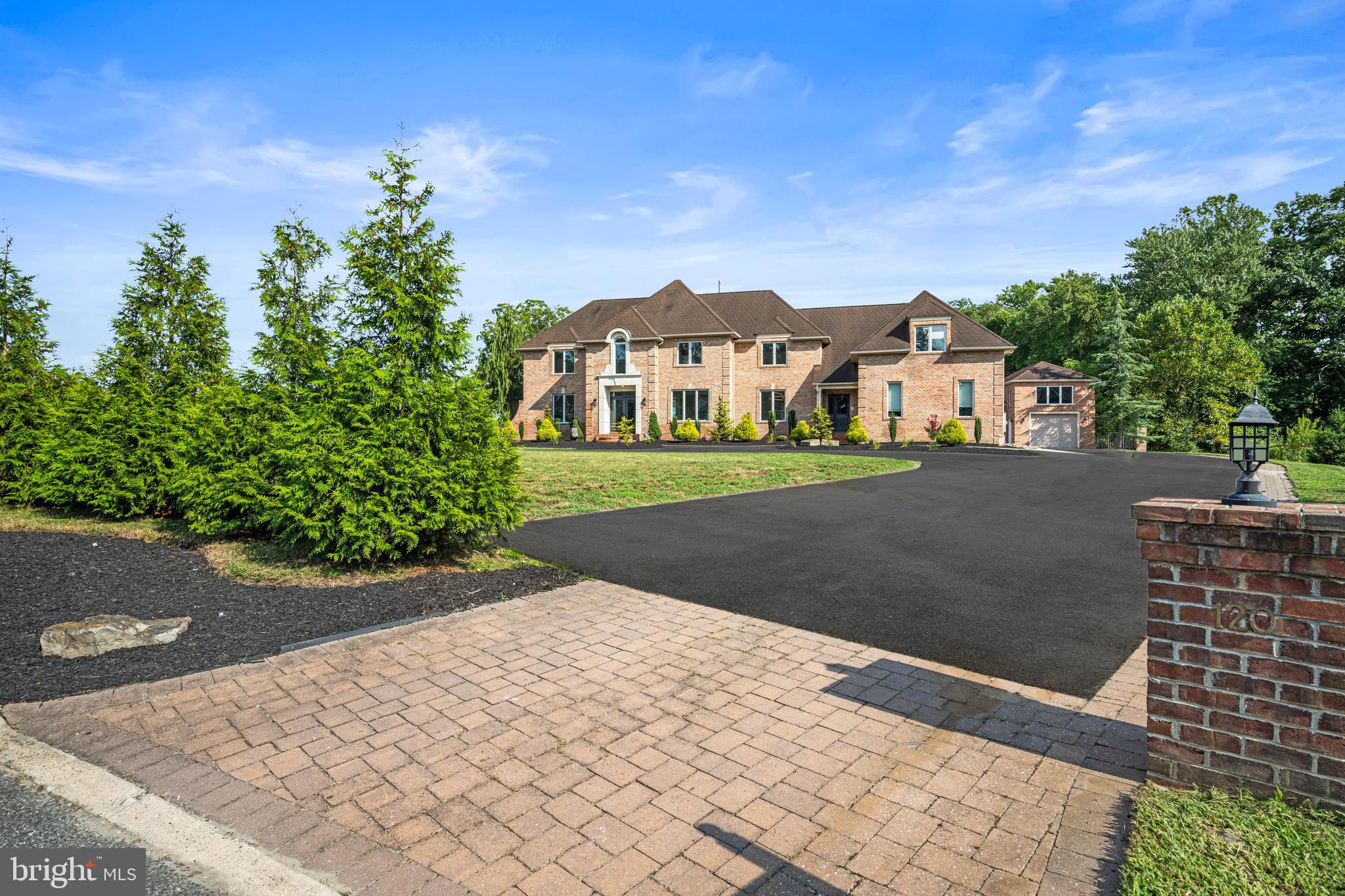 120 Fox Chase Ct