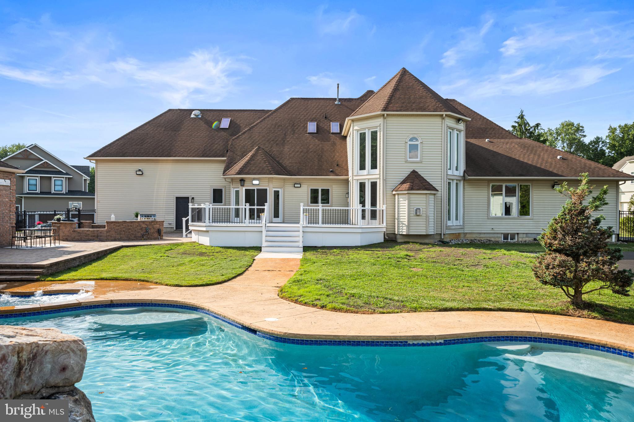 120 Fox Chase Ct
