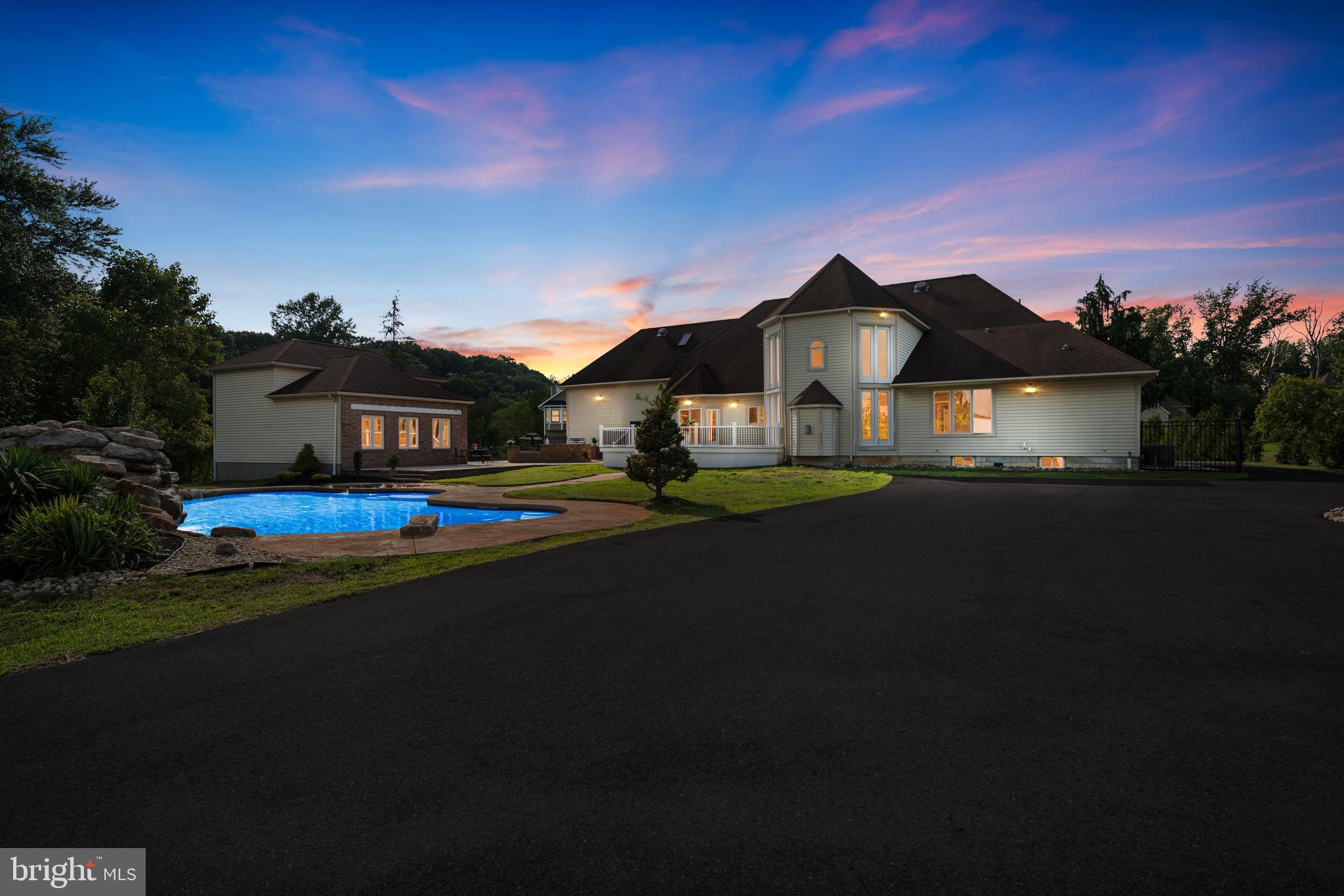 120 Fox Chase Ct