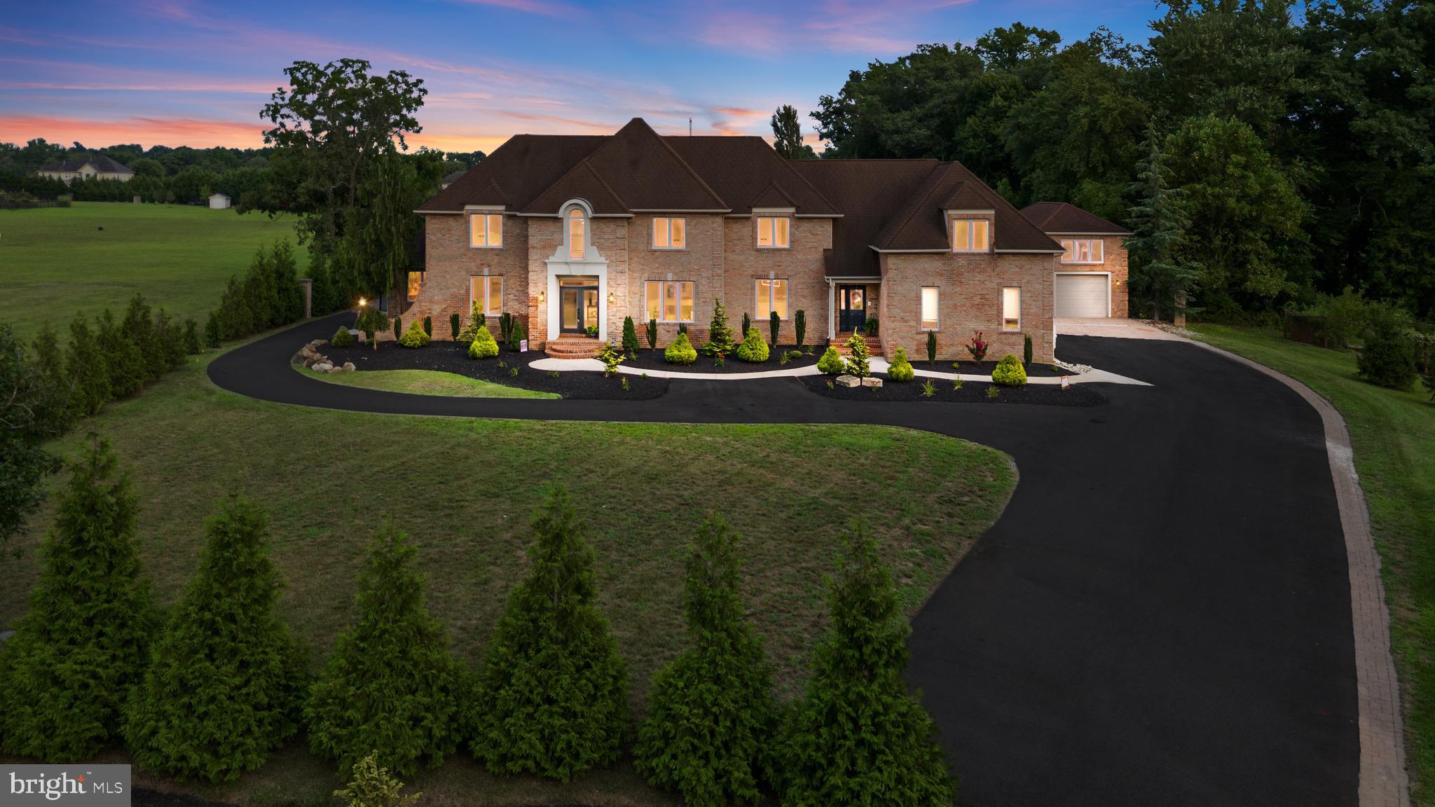 120 Fox Chase Ct