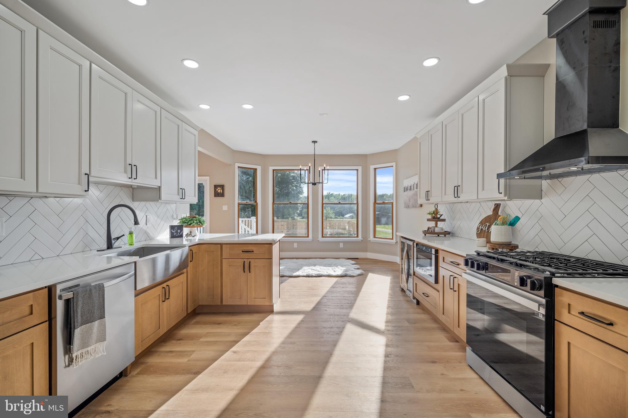 123 W Tomlin Station Rd