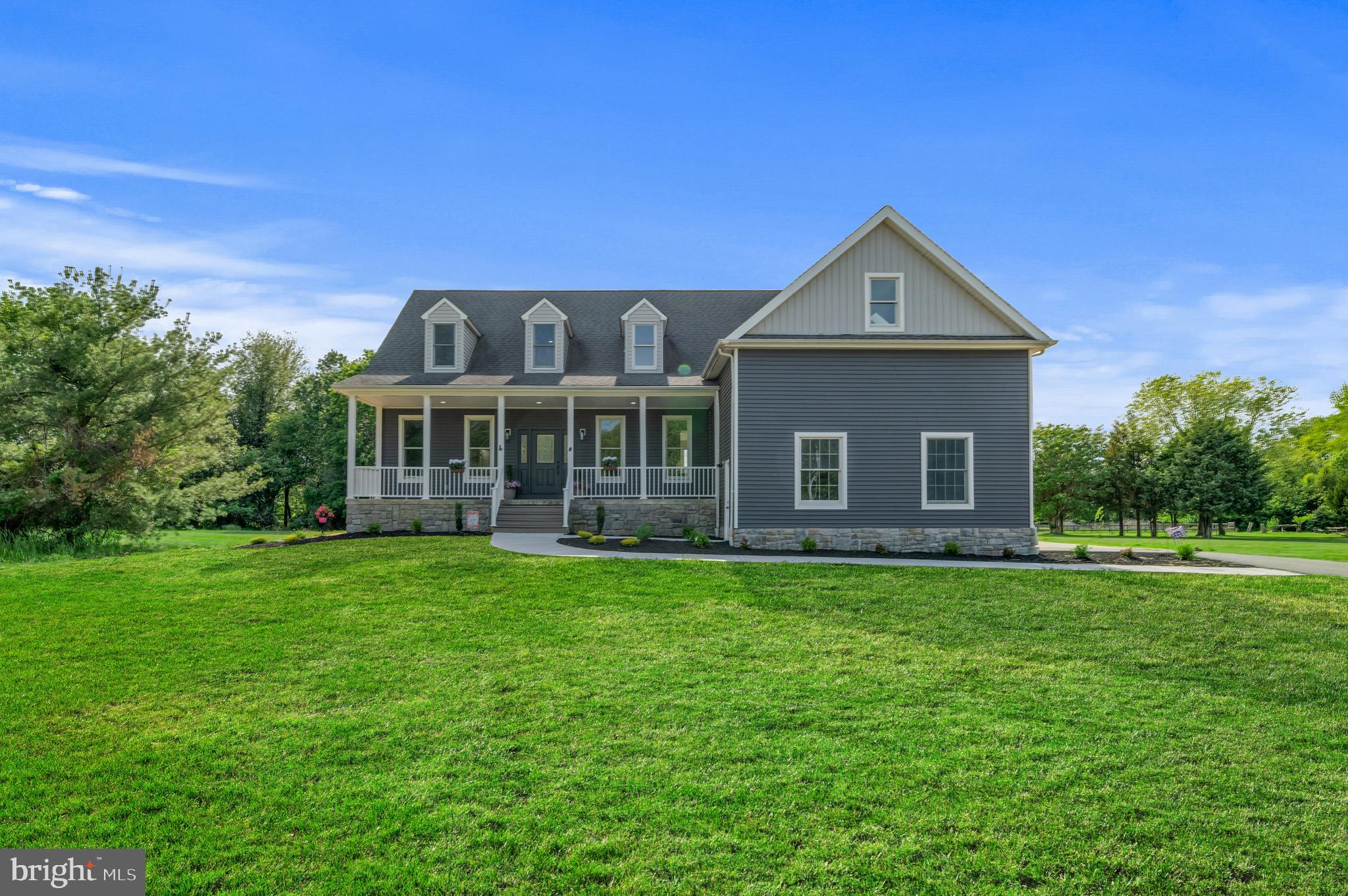 123 W Tomlin Station Rd