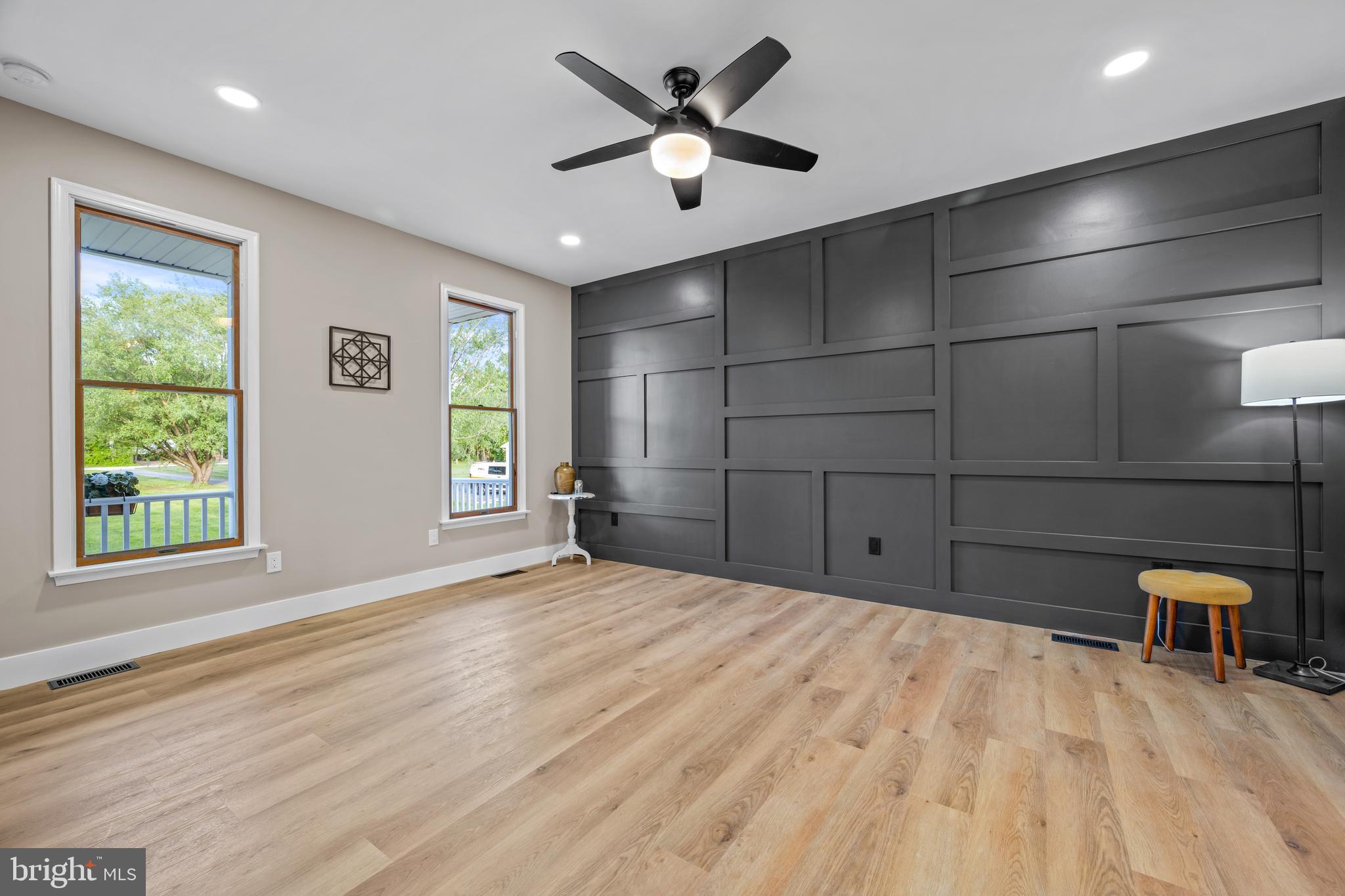 123 W Tomlin Station Rd