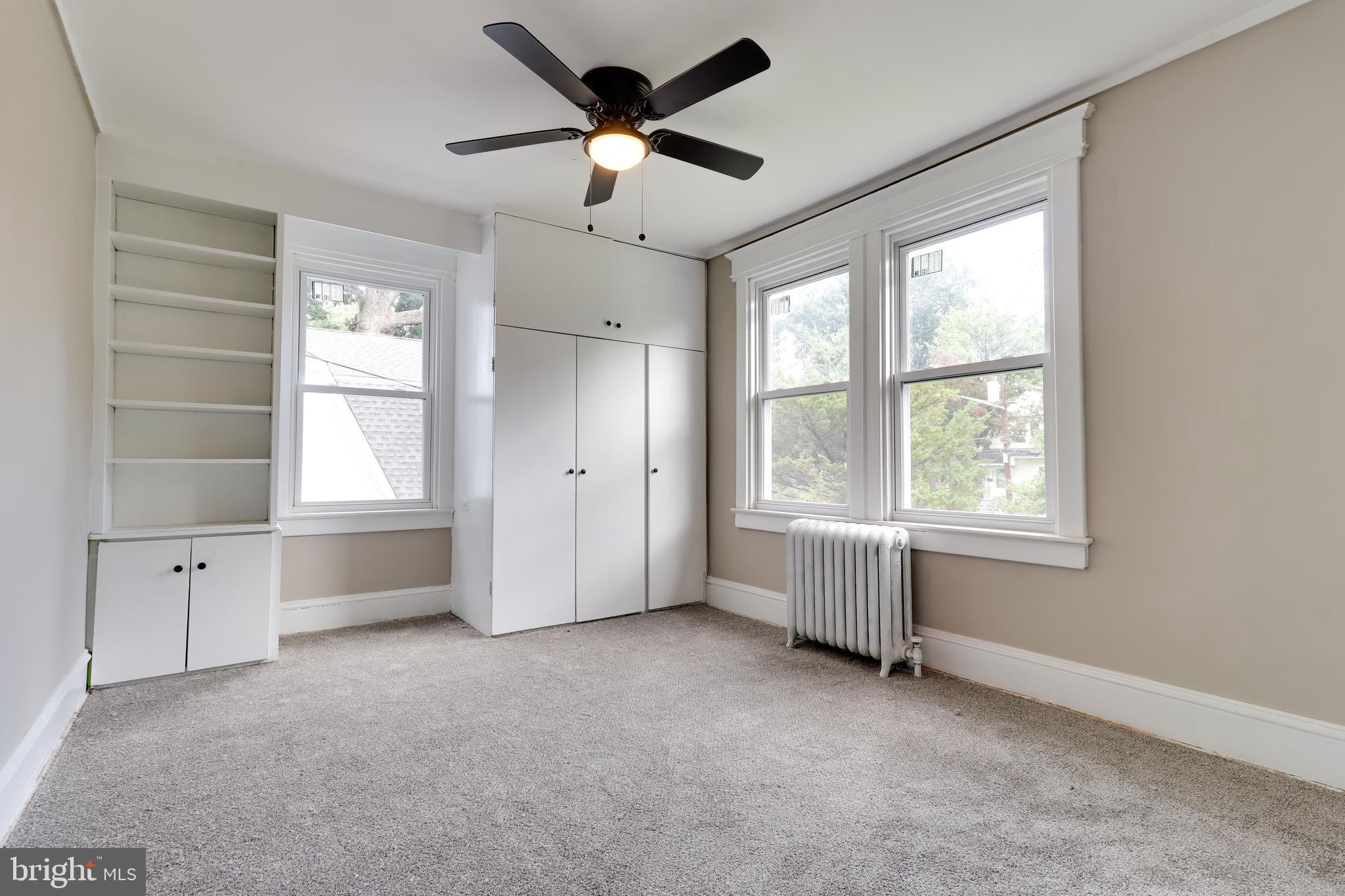 907 Stuyvesant Ave