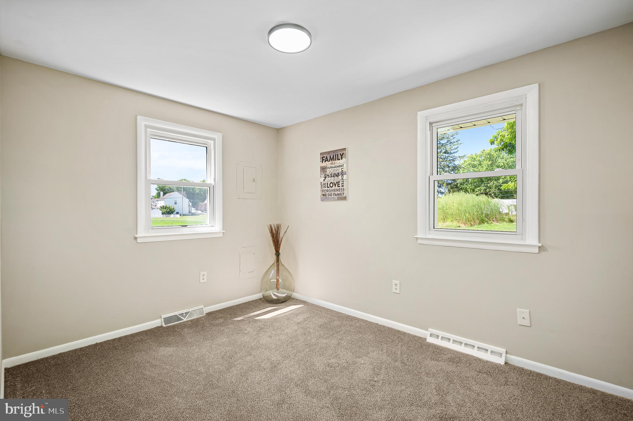 62 Fort Mott Rd