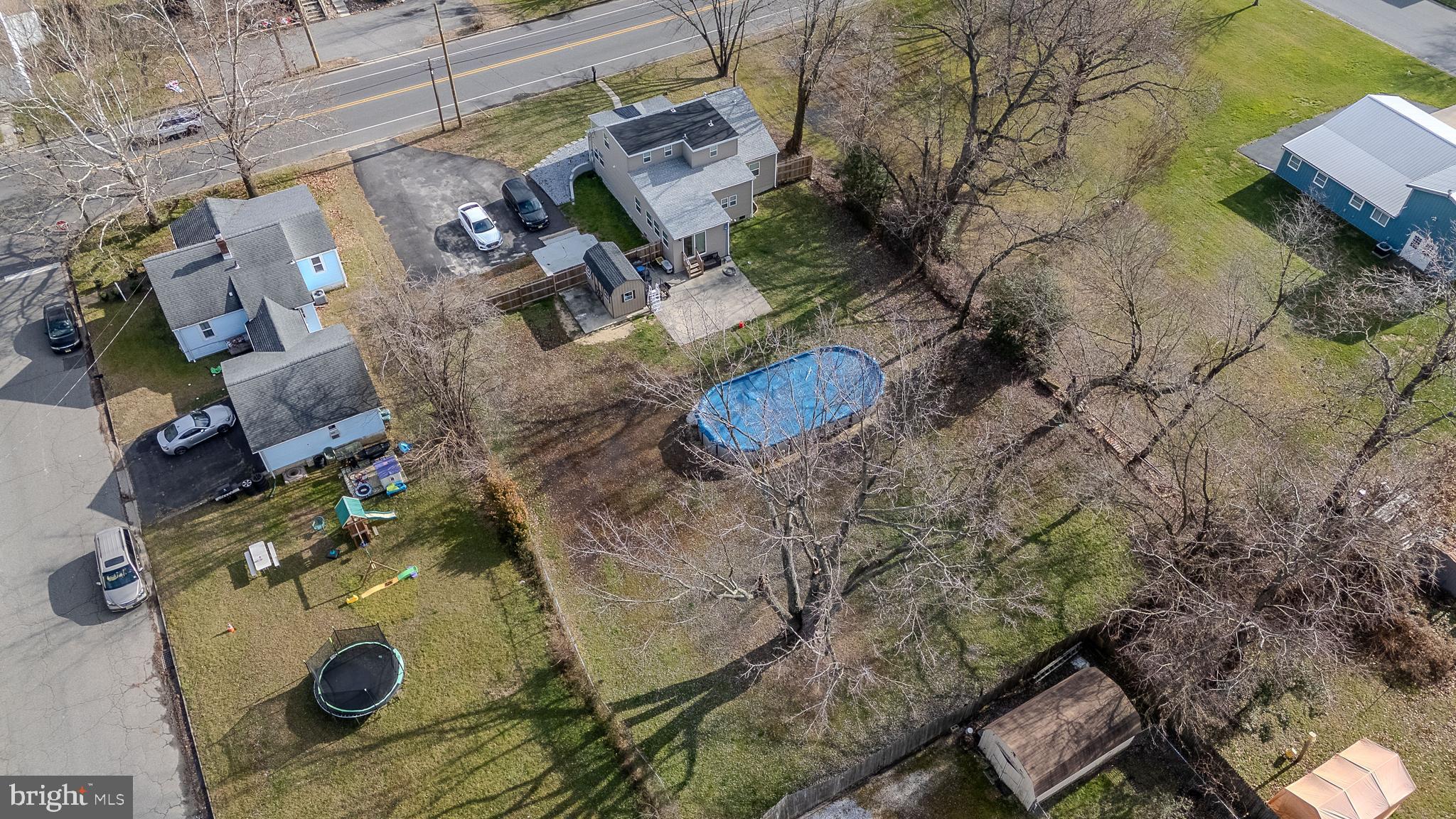 325 N Hook Rd