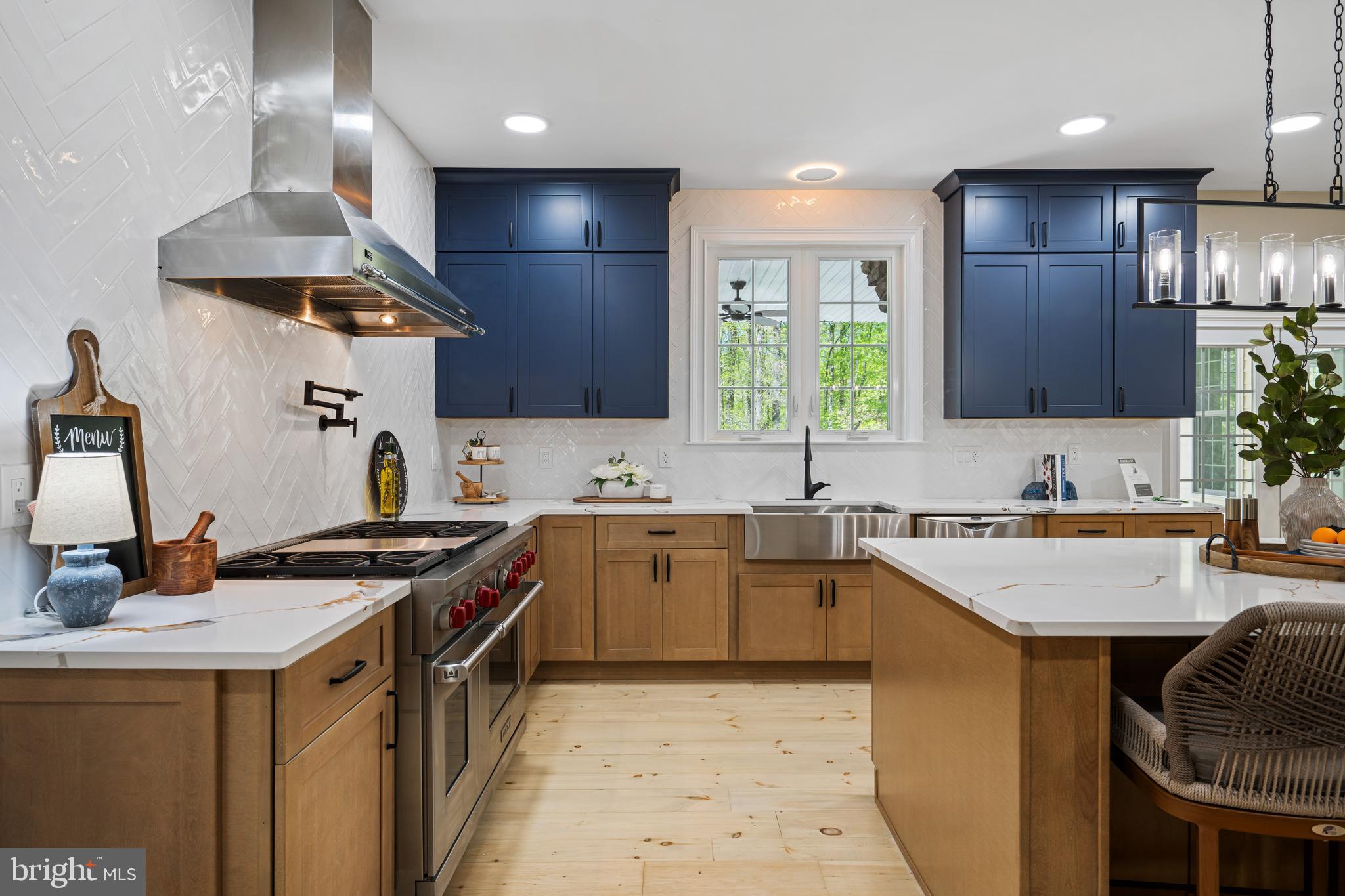 52 Waterview Dr