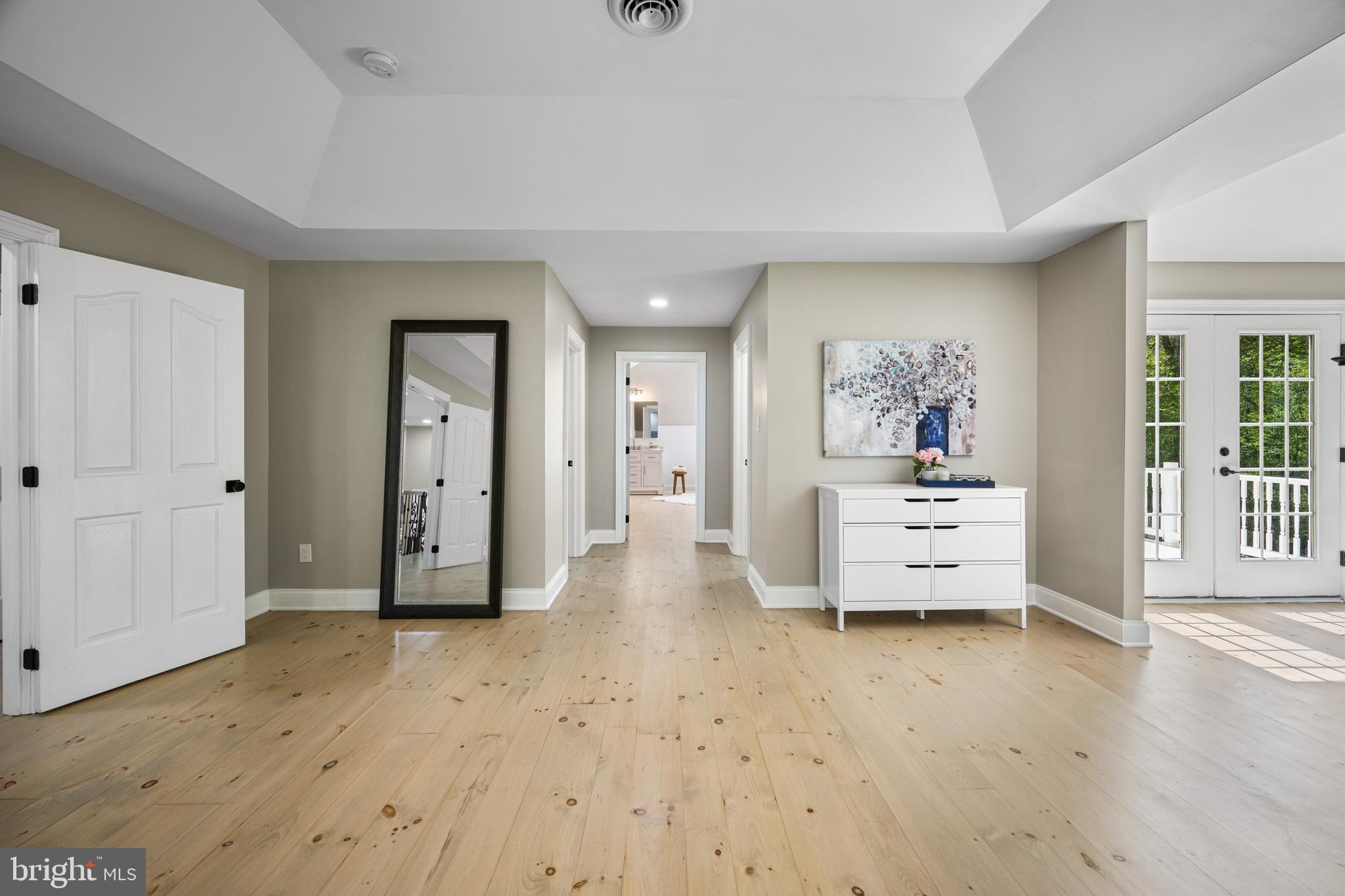 52 Waterview Dr
