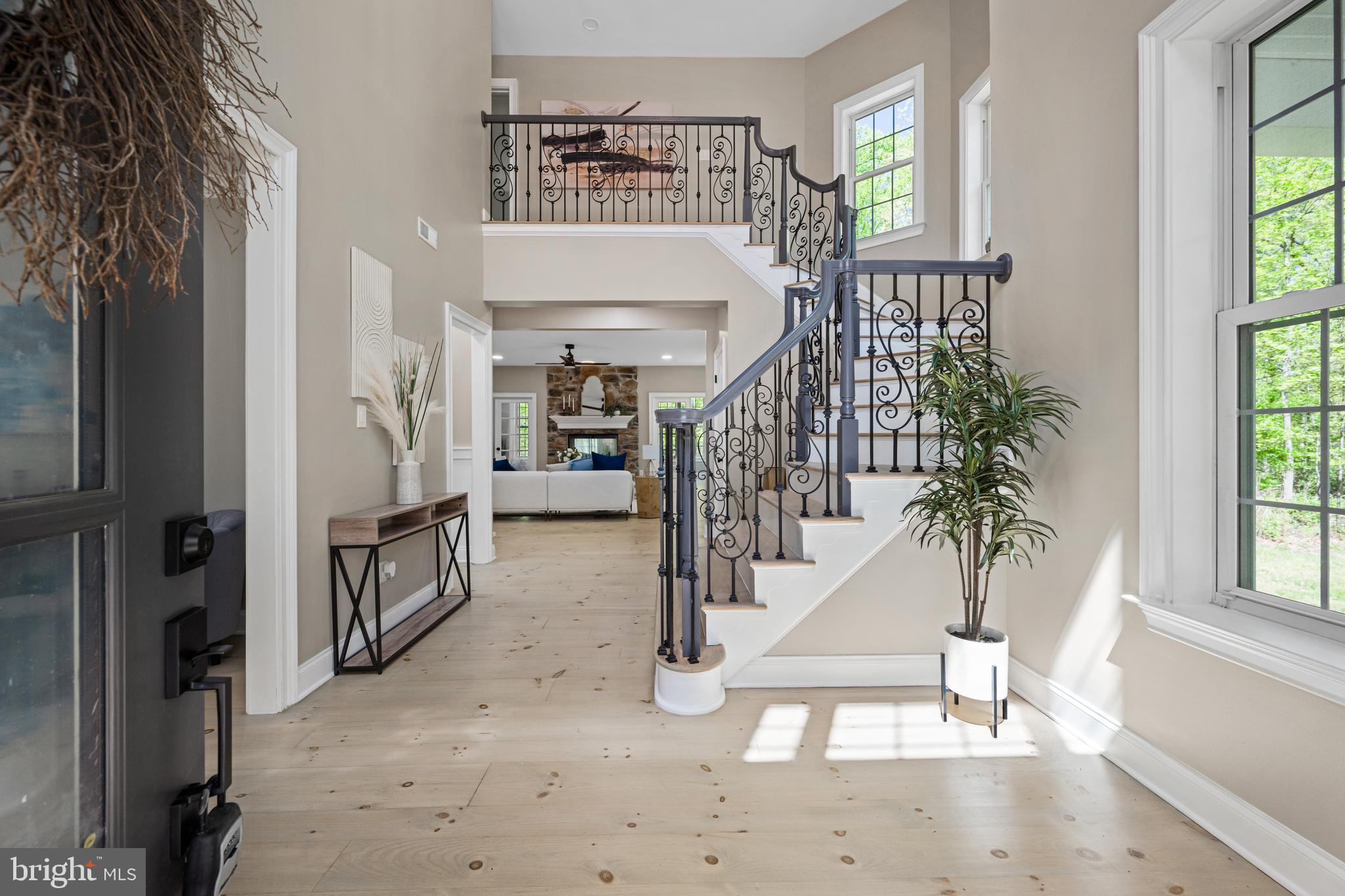 52 Waterview Dr