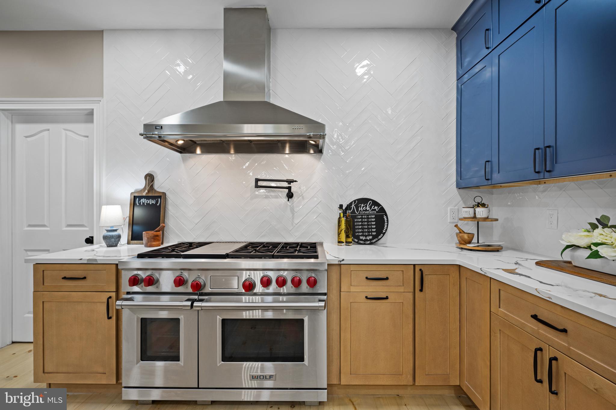 52 Waterview Dr
