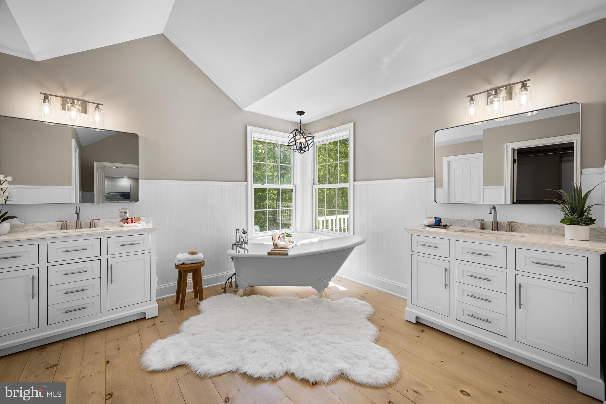 52 Waterview Dr