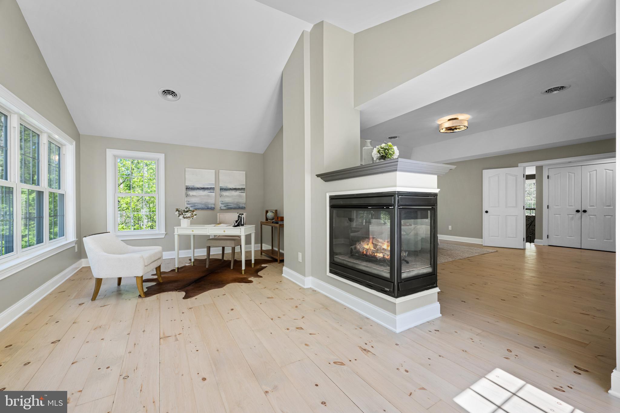 52 Waterview Dr