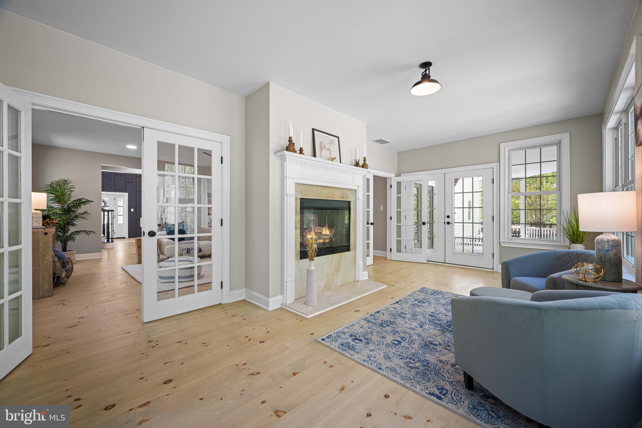 52 Waterview Dr