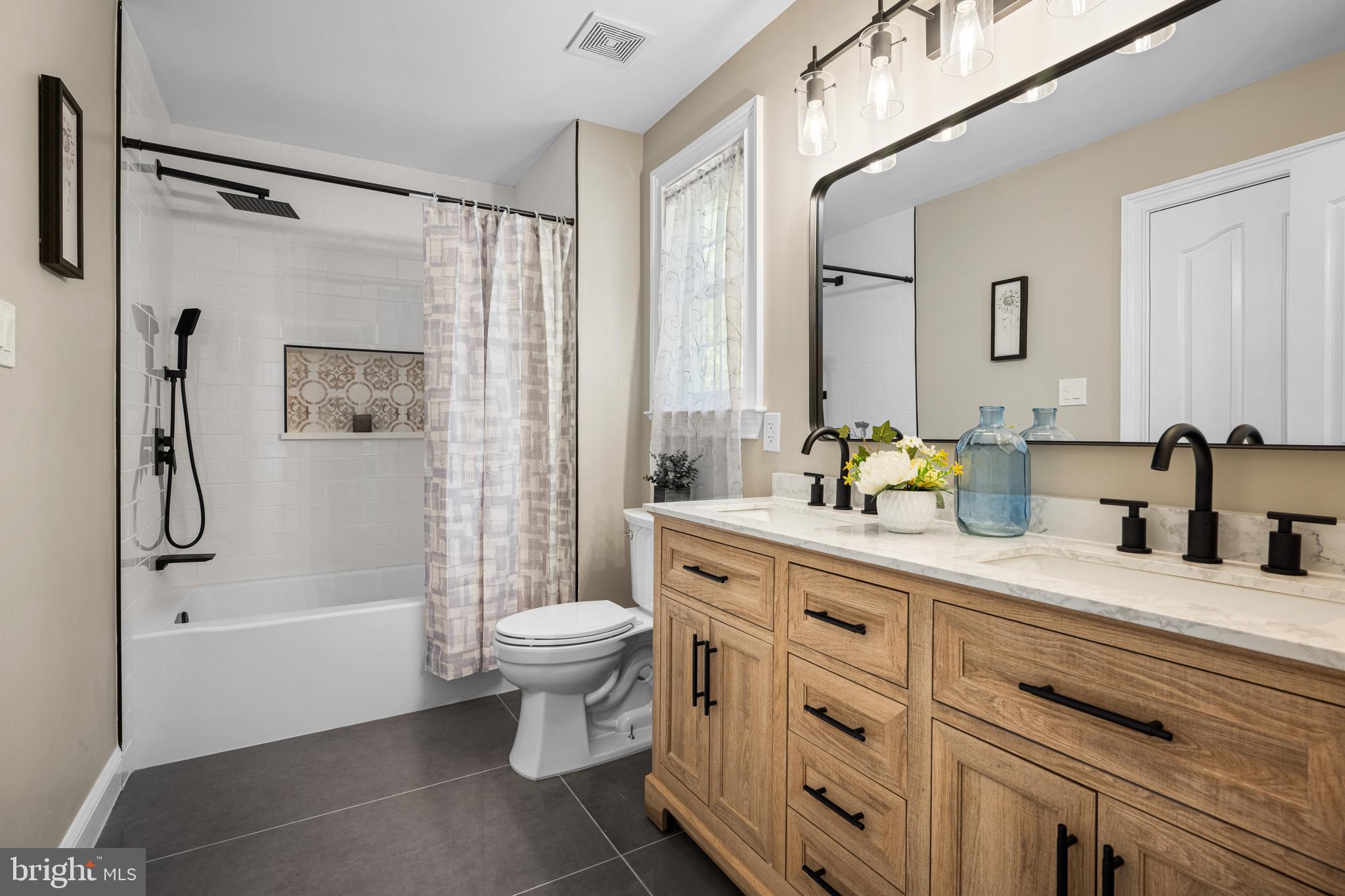 52 Waterview Dr