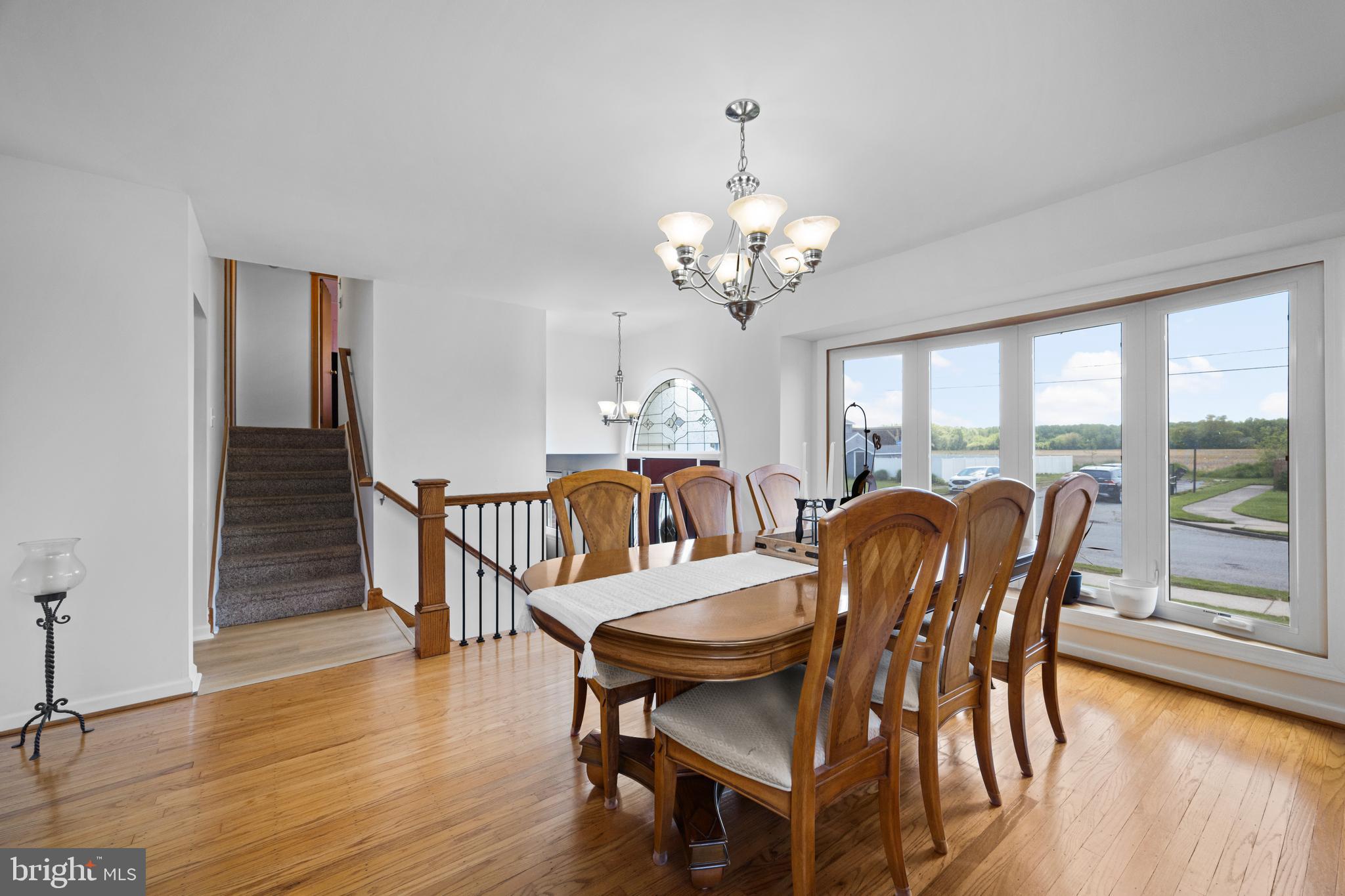 18 Canterbury Dr