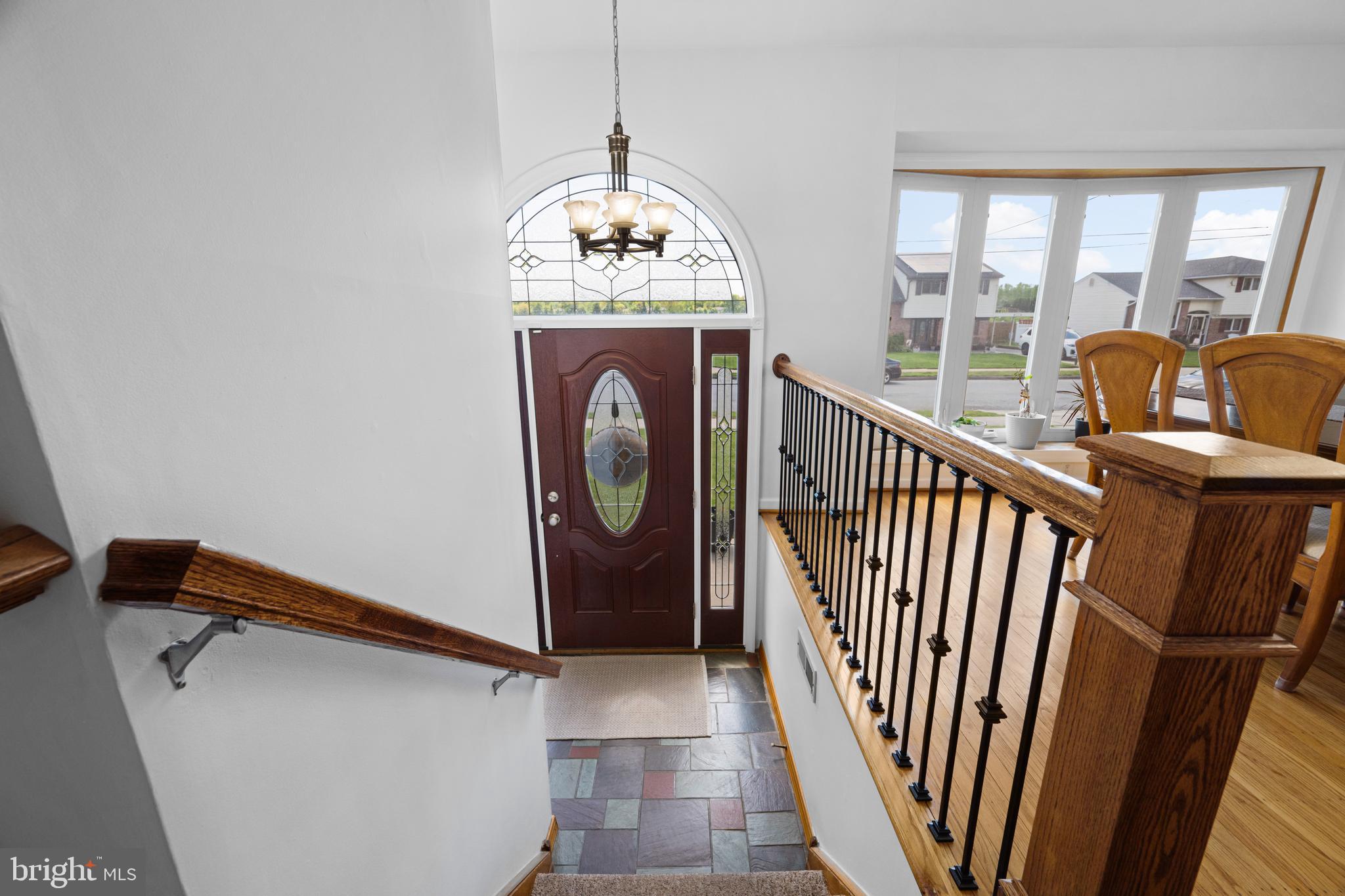 18 Canterbury Dr