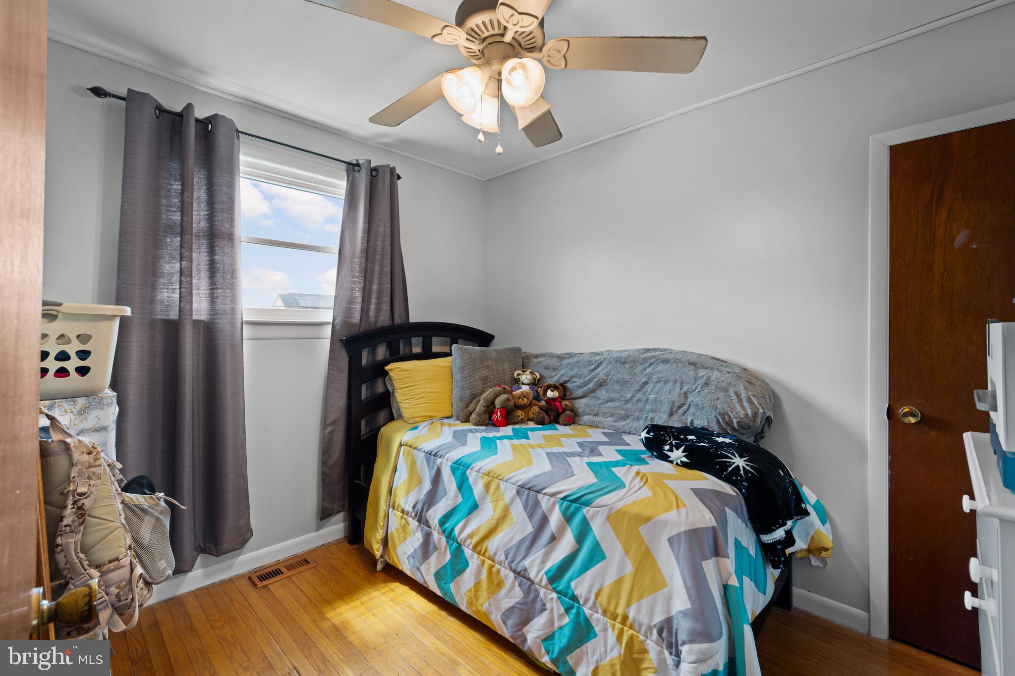 18 Canterbury Dr