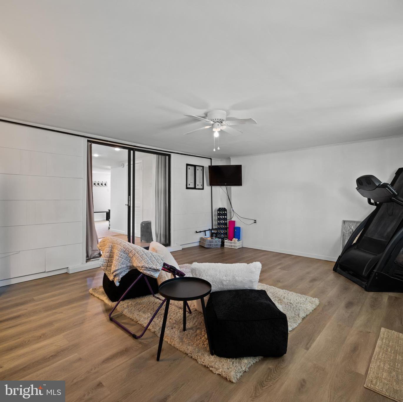 18 Canterbury Dr
