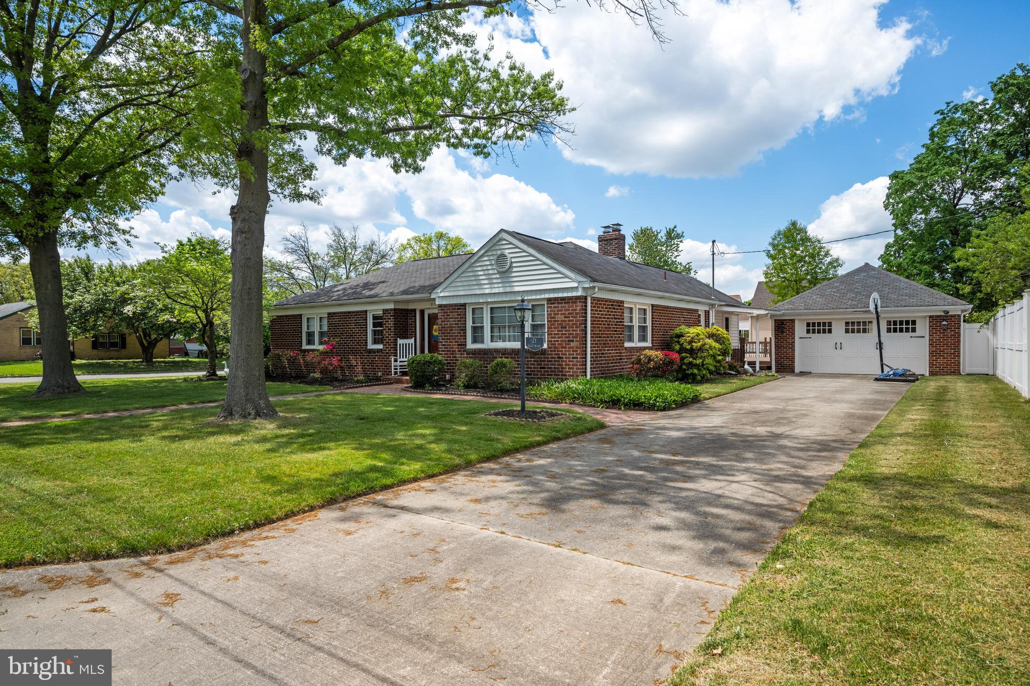 21 Grace Ave