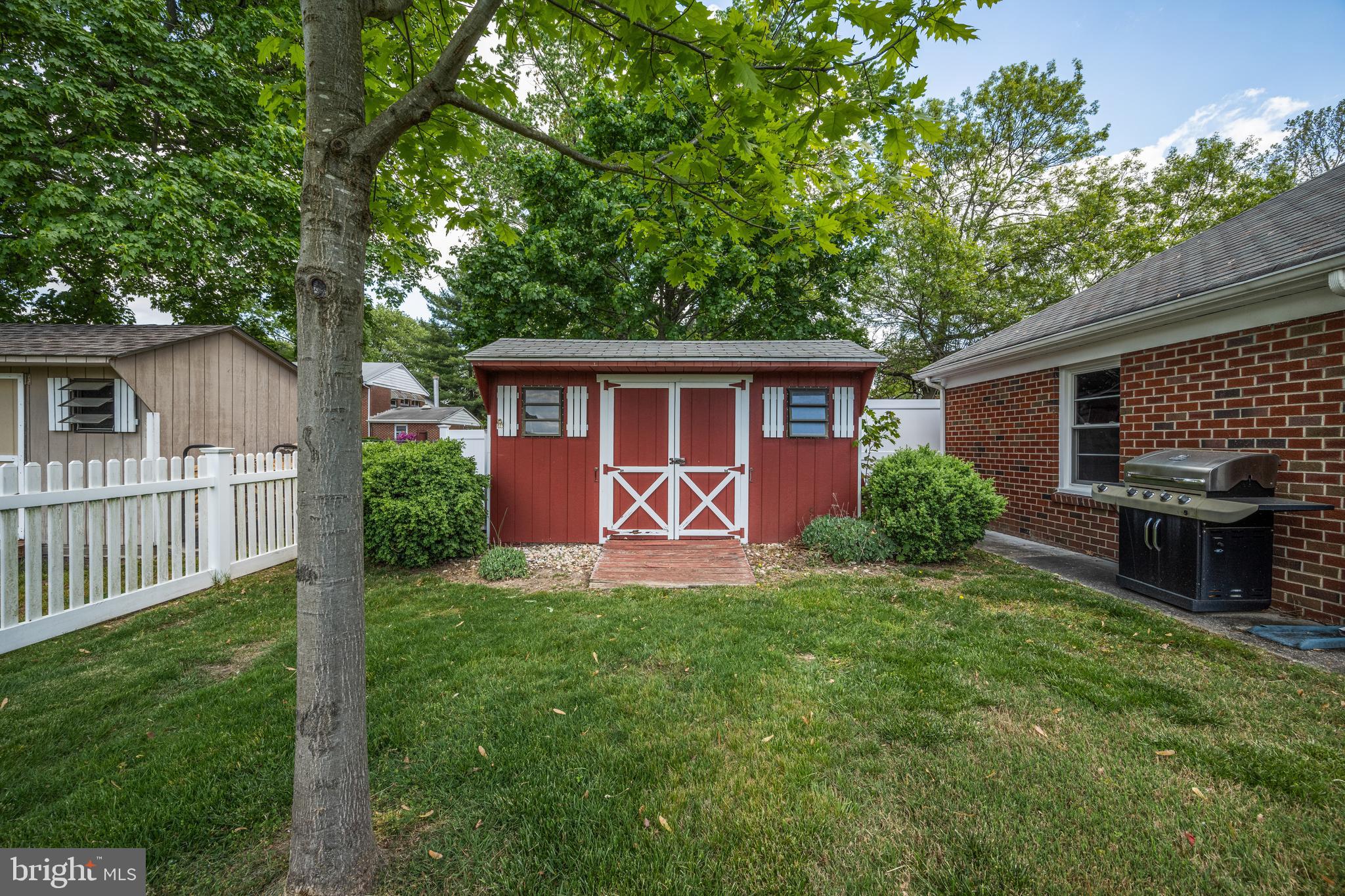 21 Grace Ave