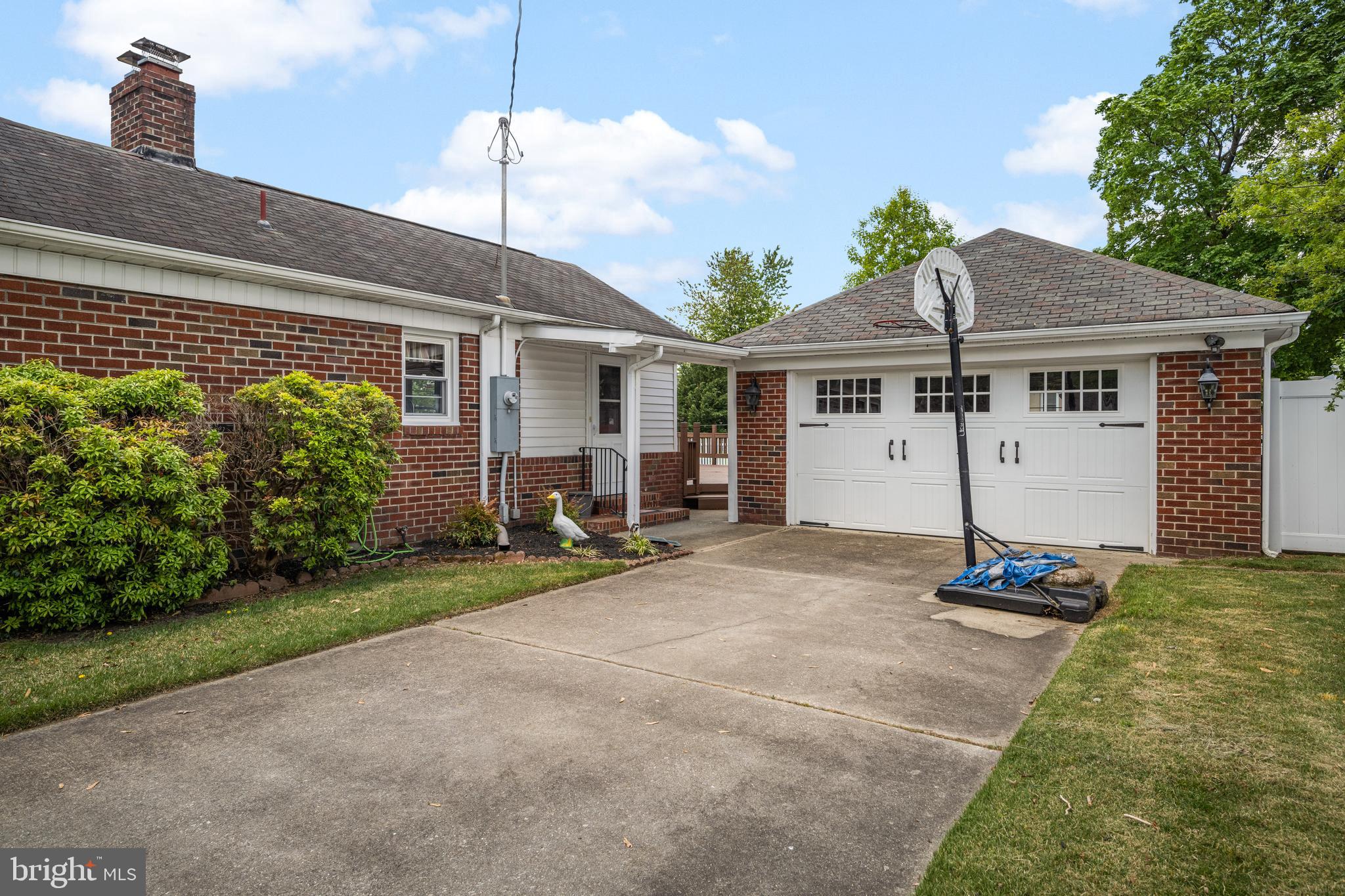 21 Grace Ave