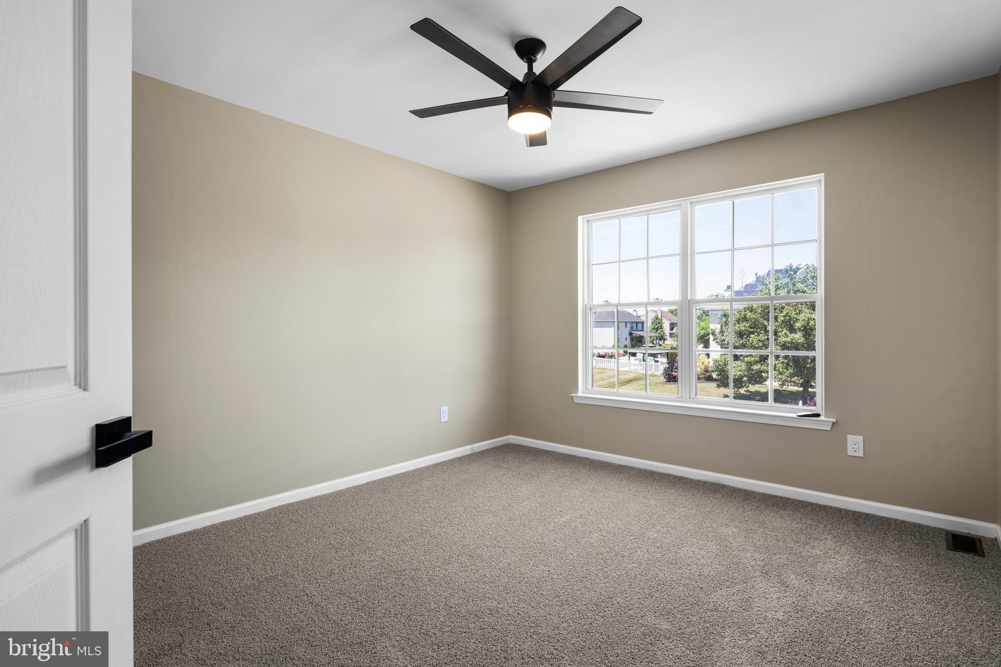 2 Queensberry Ln