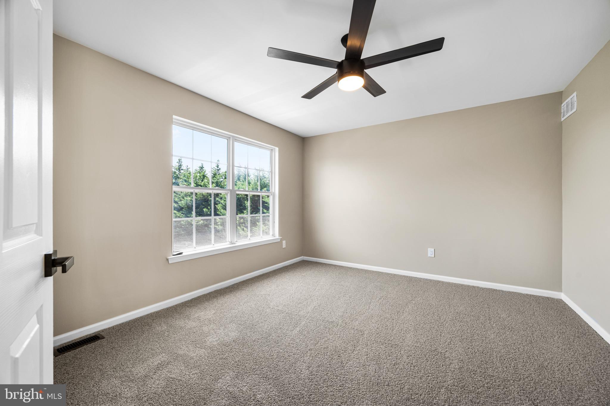 2 Queensberry Ln