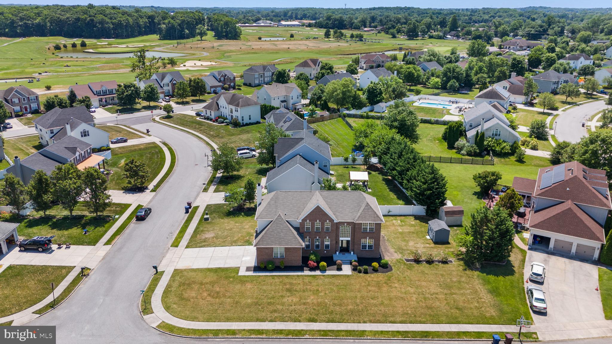 2 Queensberry Ln