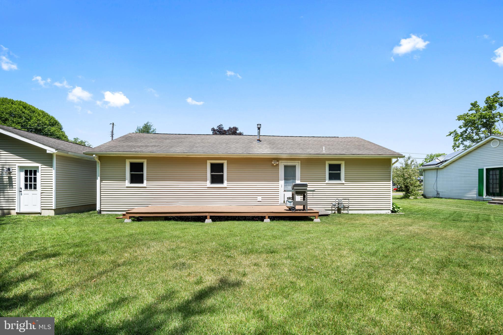148 Delaware Dr
