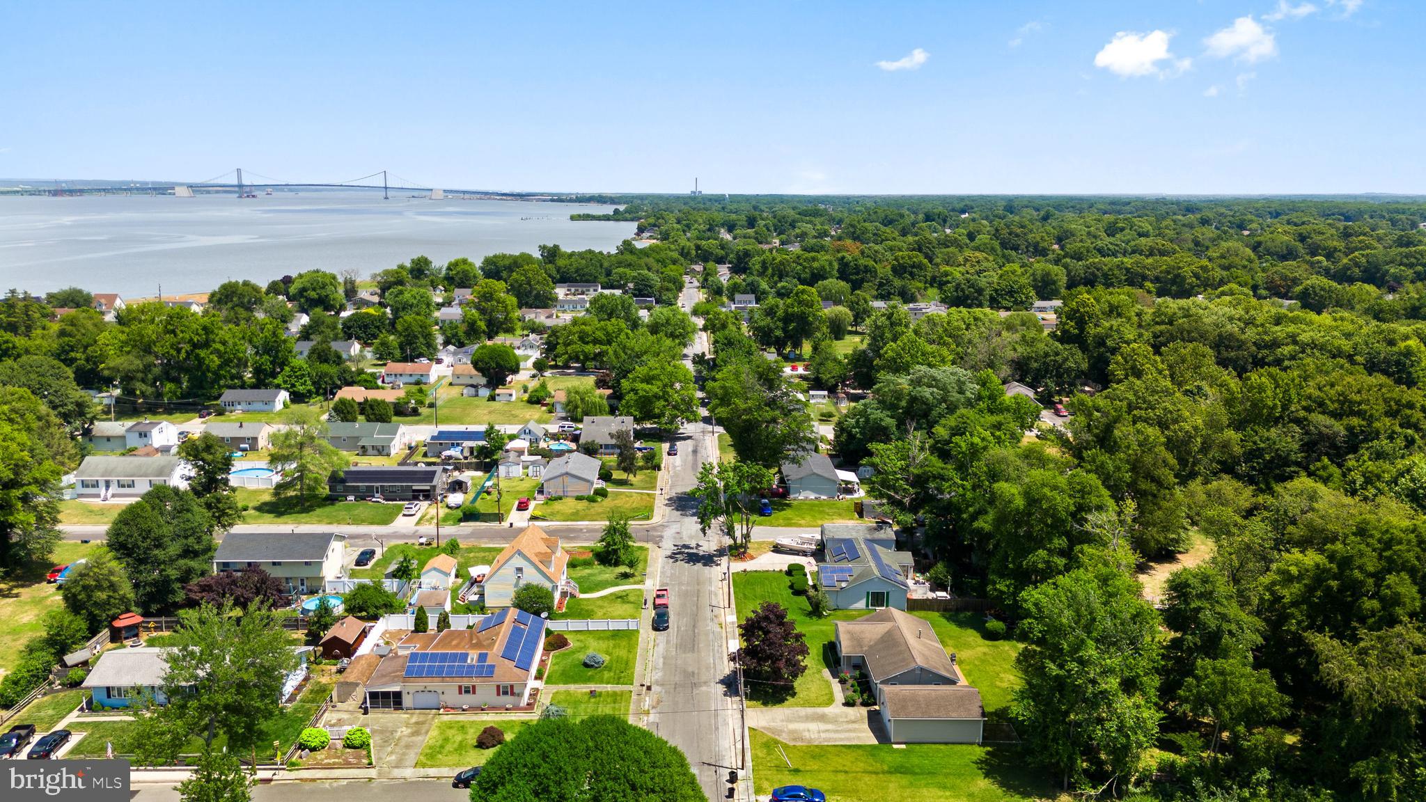 148 Delaware Dr