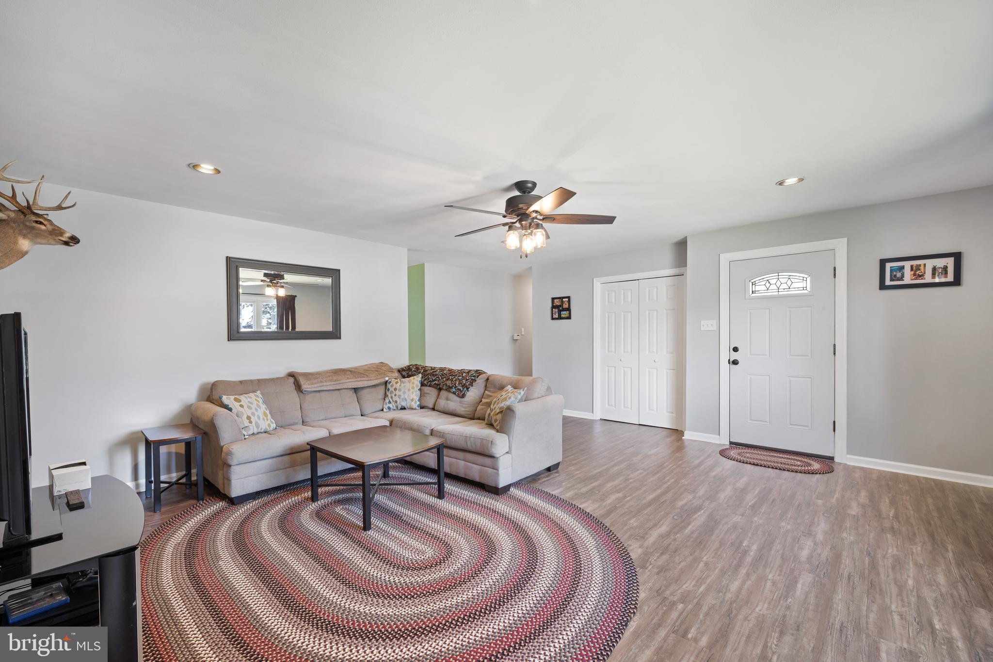 148 Delaware Dr