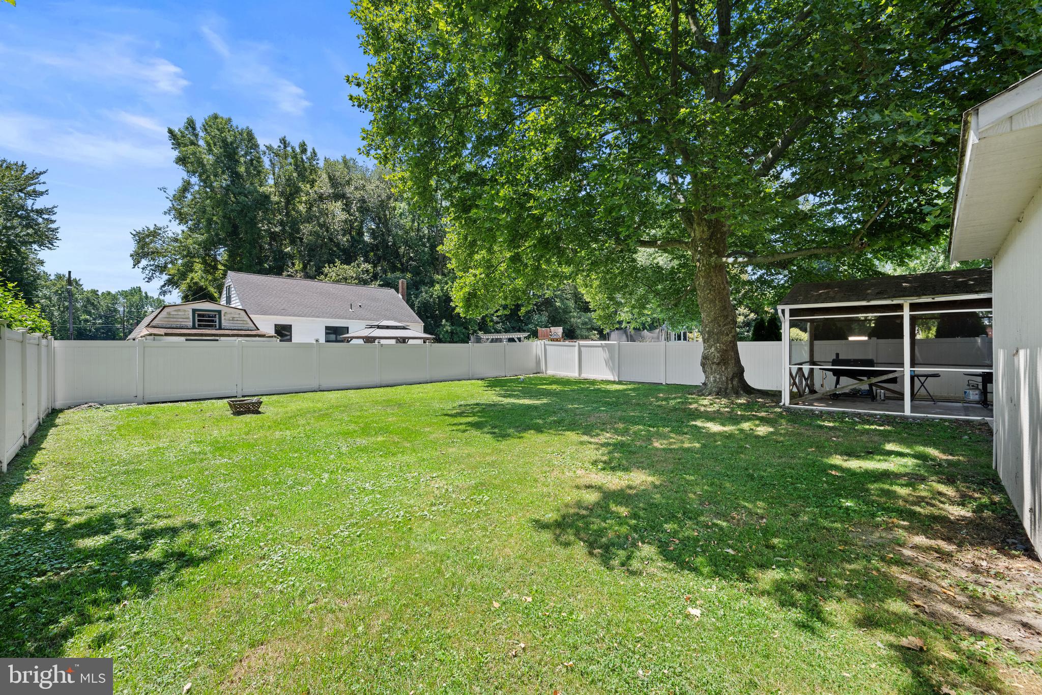8 Cordrey Ave