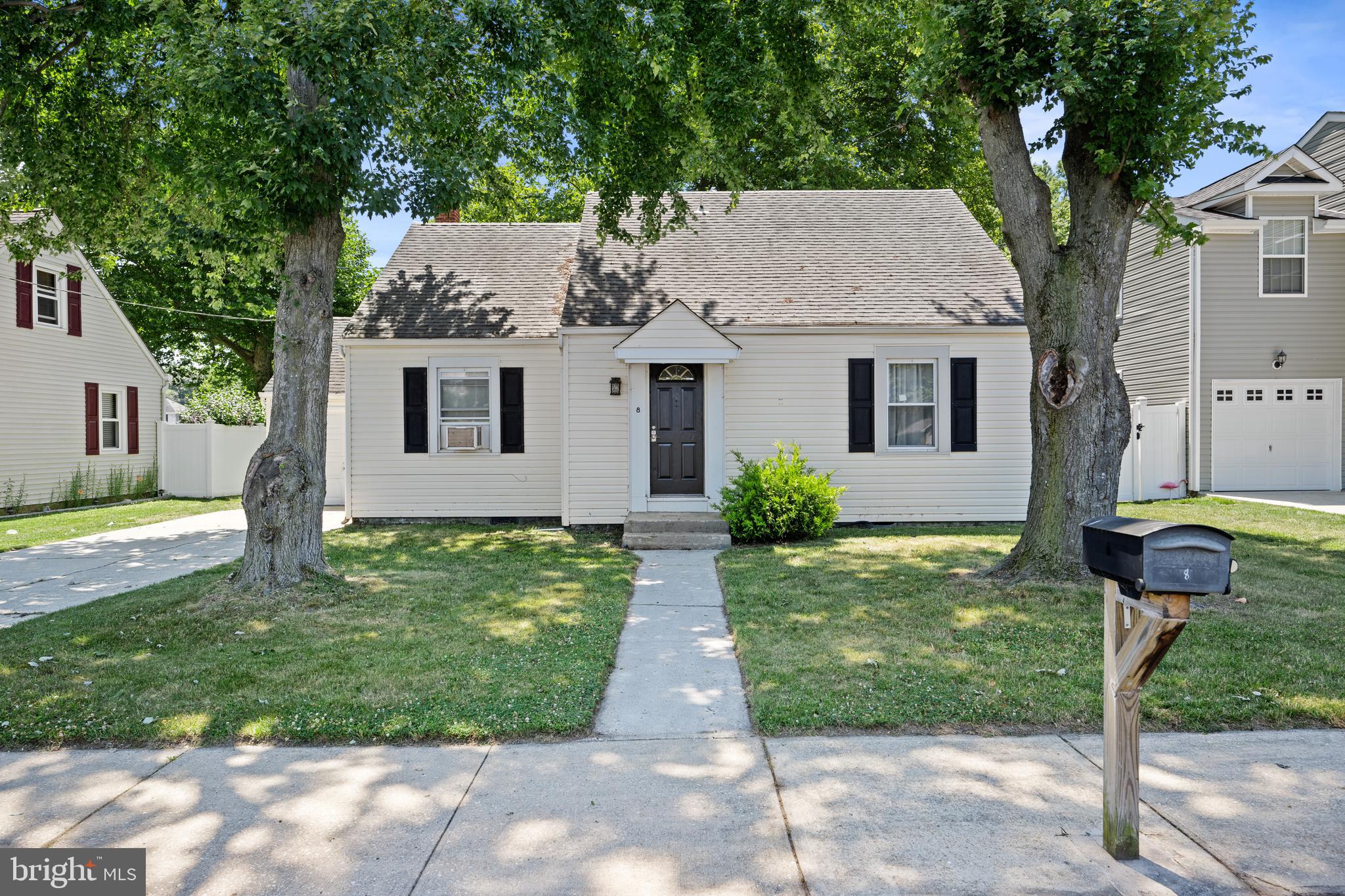 8 Cordrey Ave