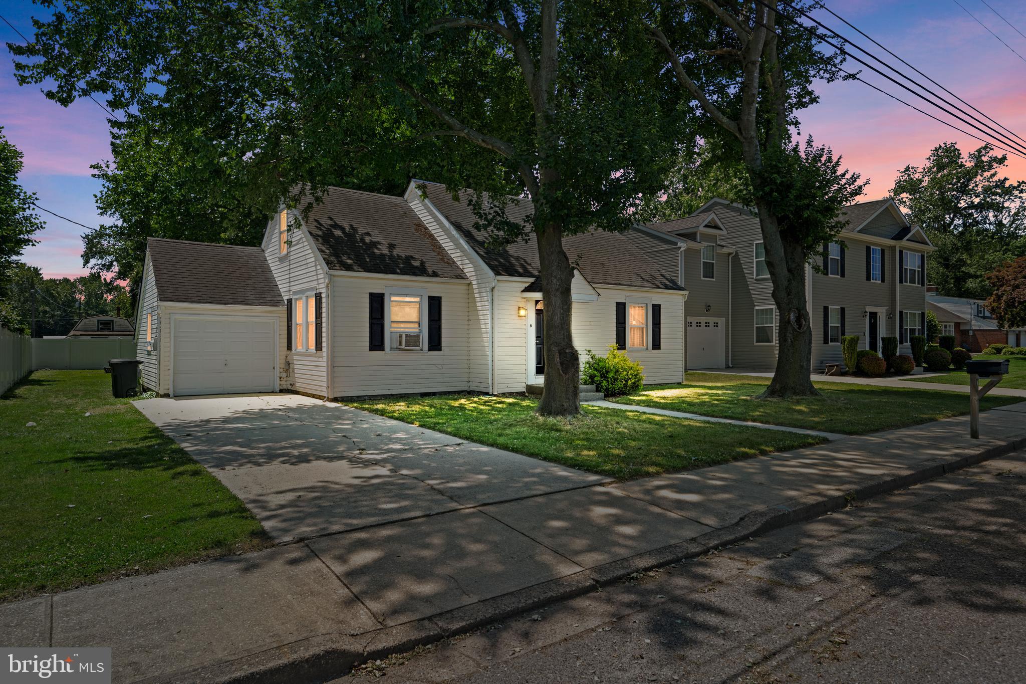 8 Cordrey Ave