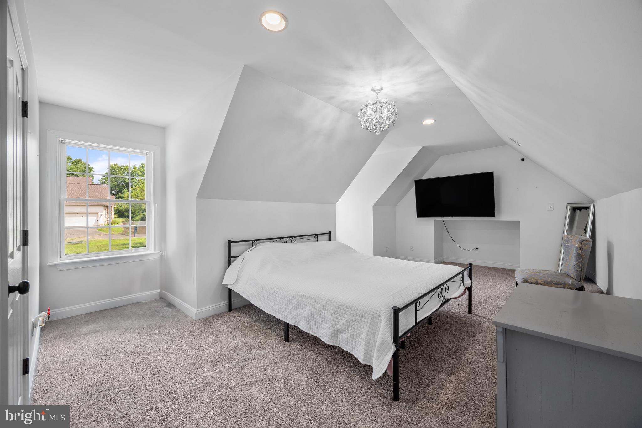 81 Stewart Rd