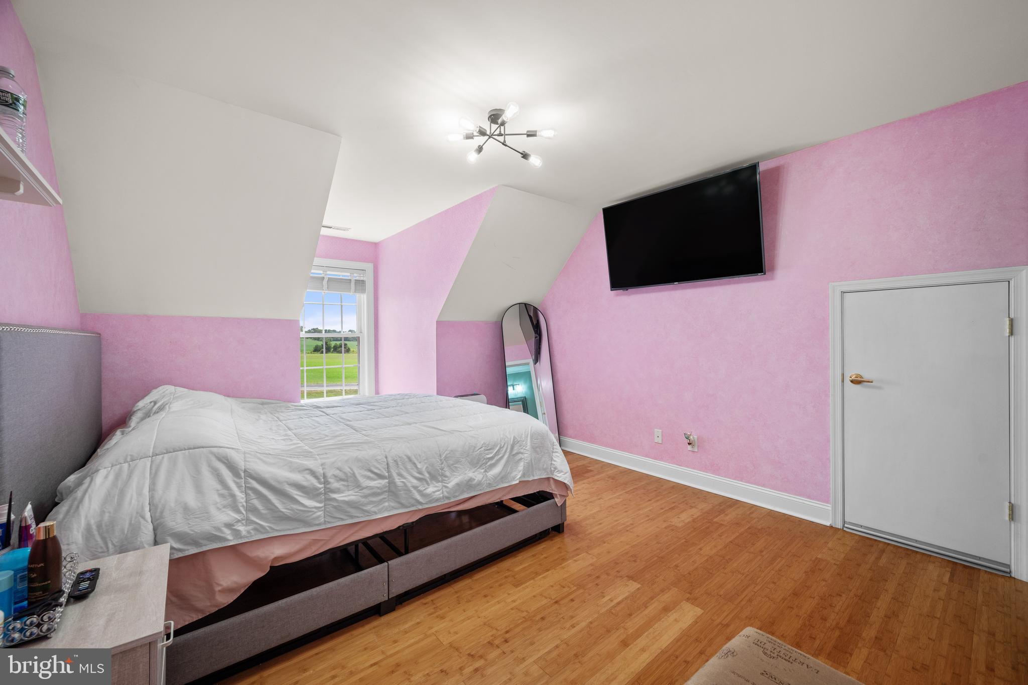 81 Stewart Rd