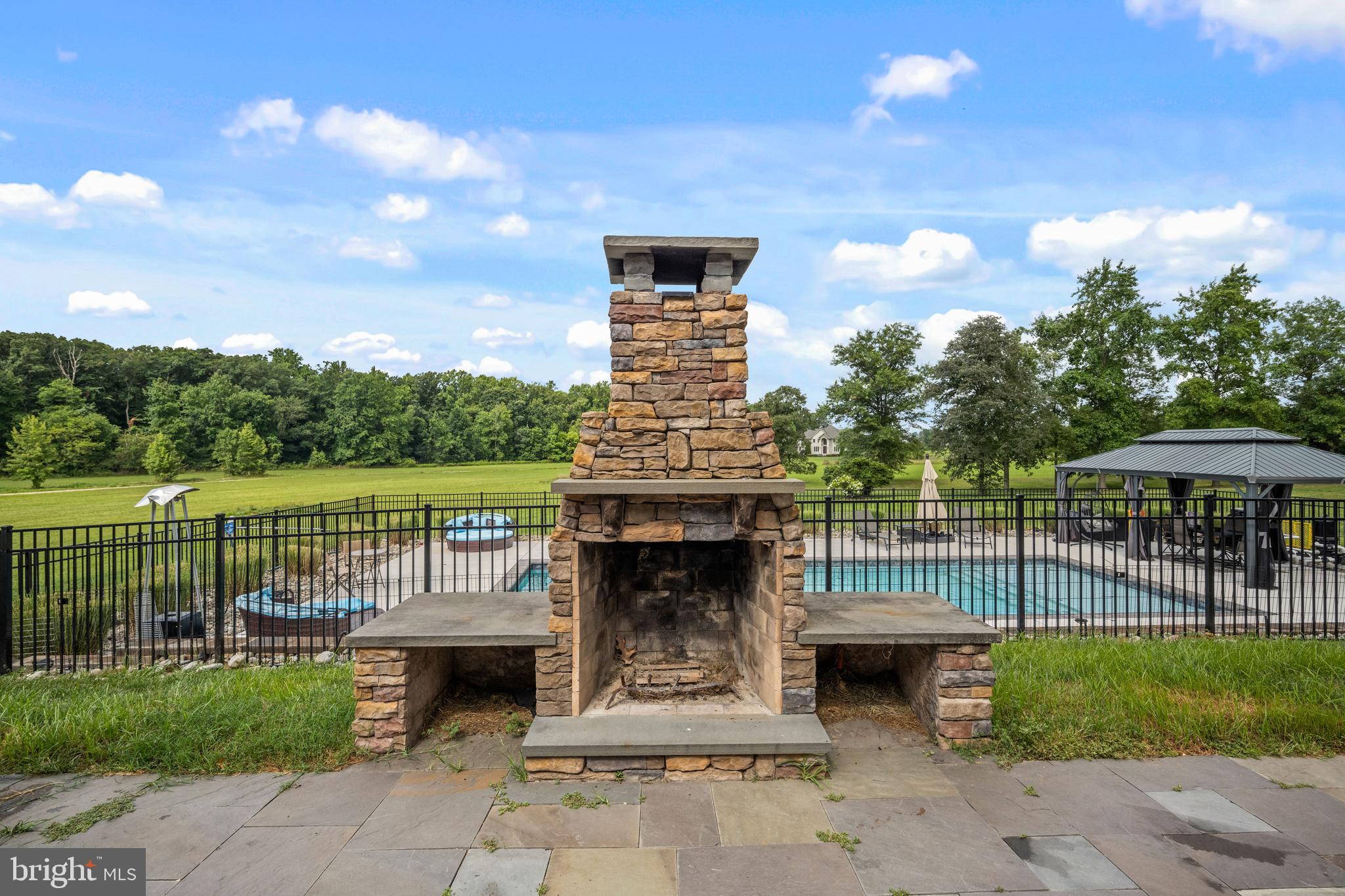 81 Stewart Rd