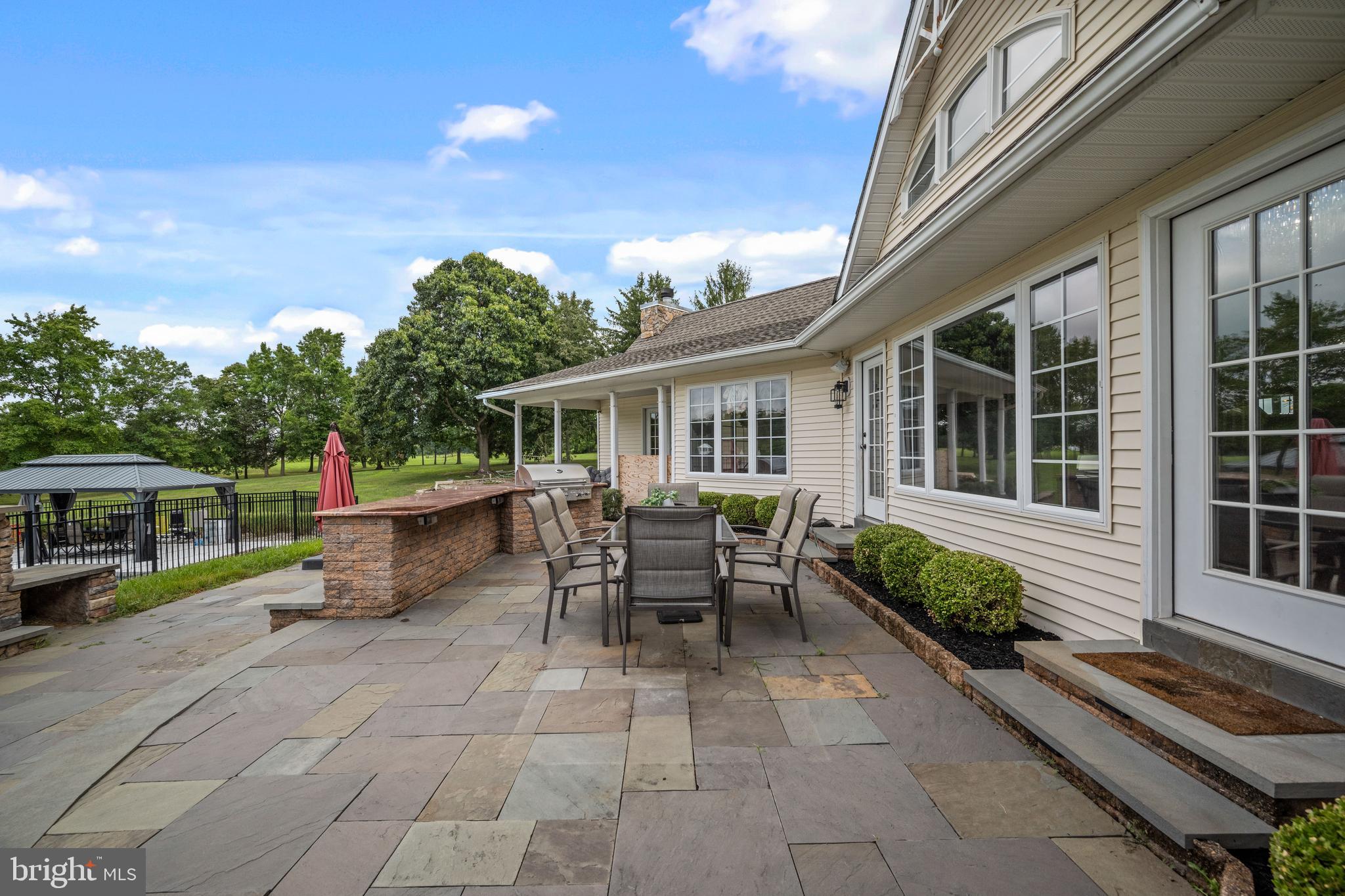 81 Stewart Rd
