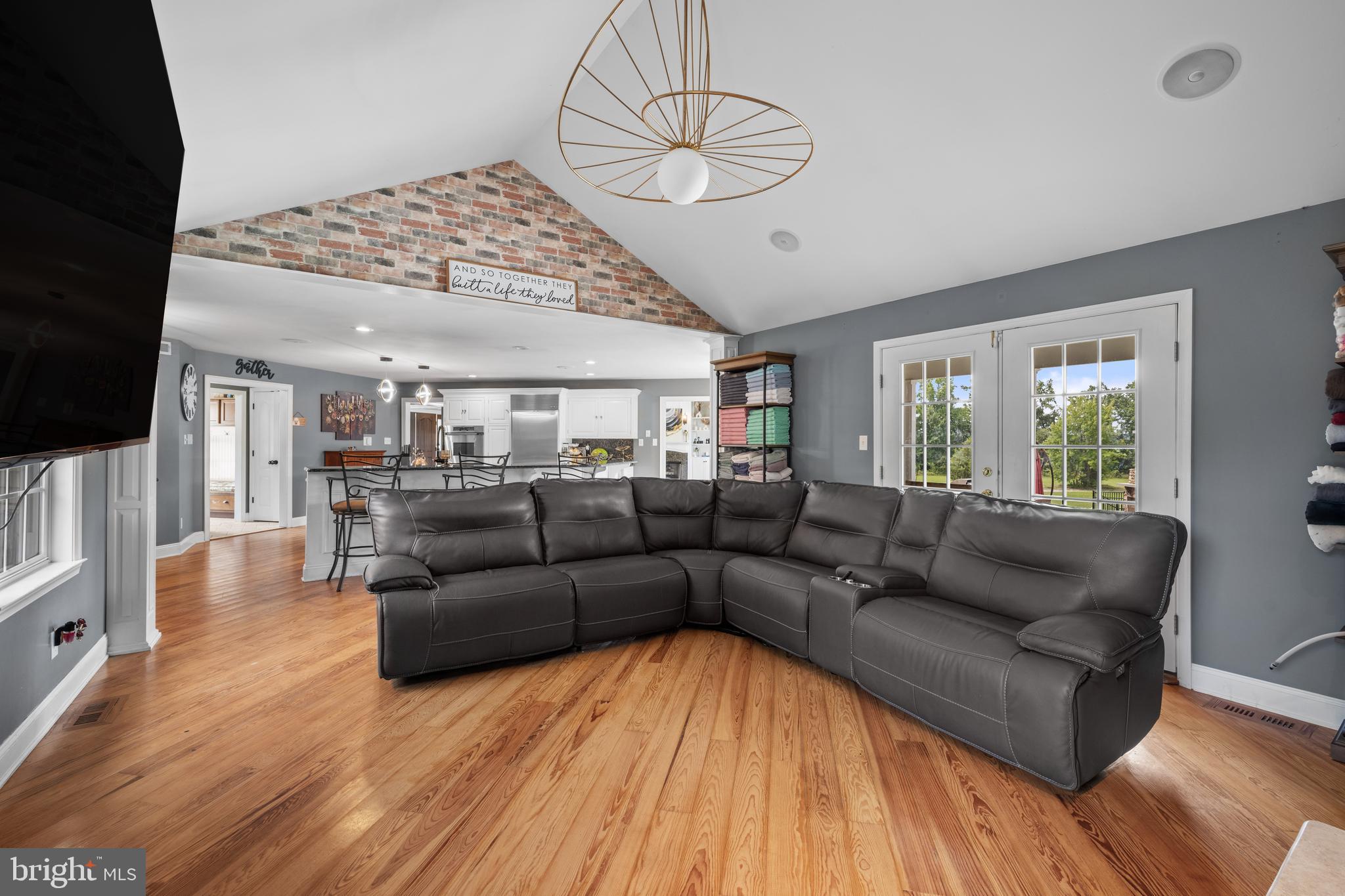 81 Stewart Rd